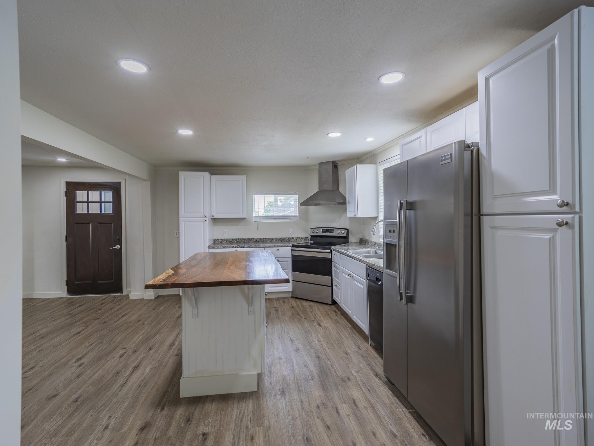 116 E North 2nd St., Grangeville, Idaho 83530, 3 Bedrooms, 2 Bathrooms, Residential Income For Sale, Price $295,000, 98956849