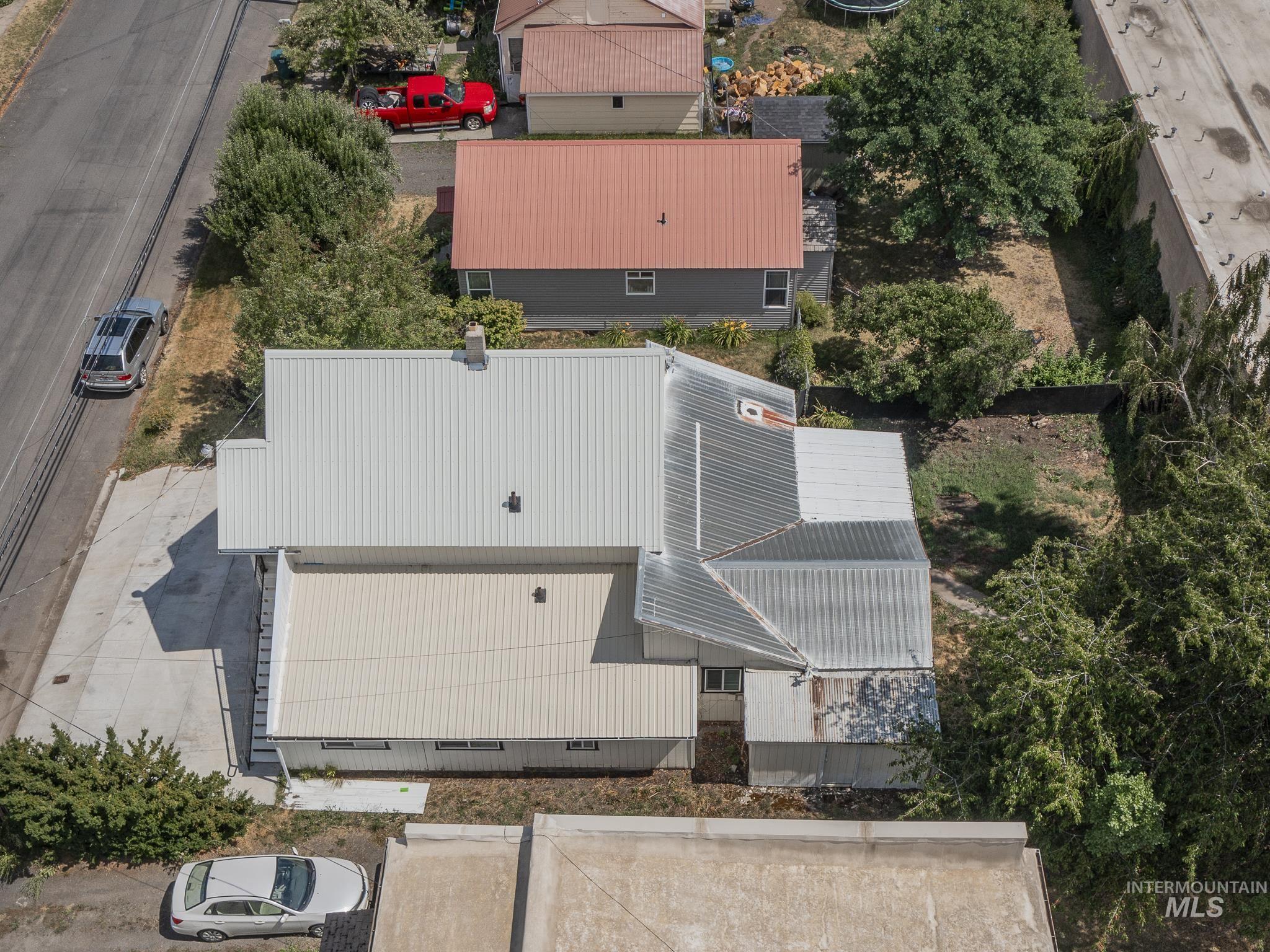 116 E North 2nd St., Grangeville, Idaho 83530, 3 Bedrooms, 2 Bathrooms, Residential Income For Sale, Price $295,000, 98956849