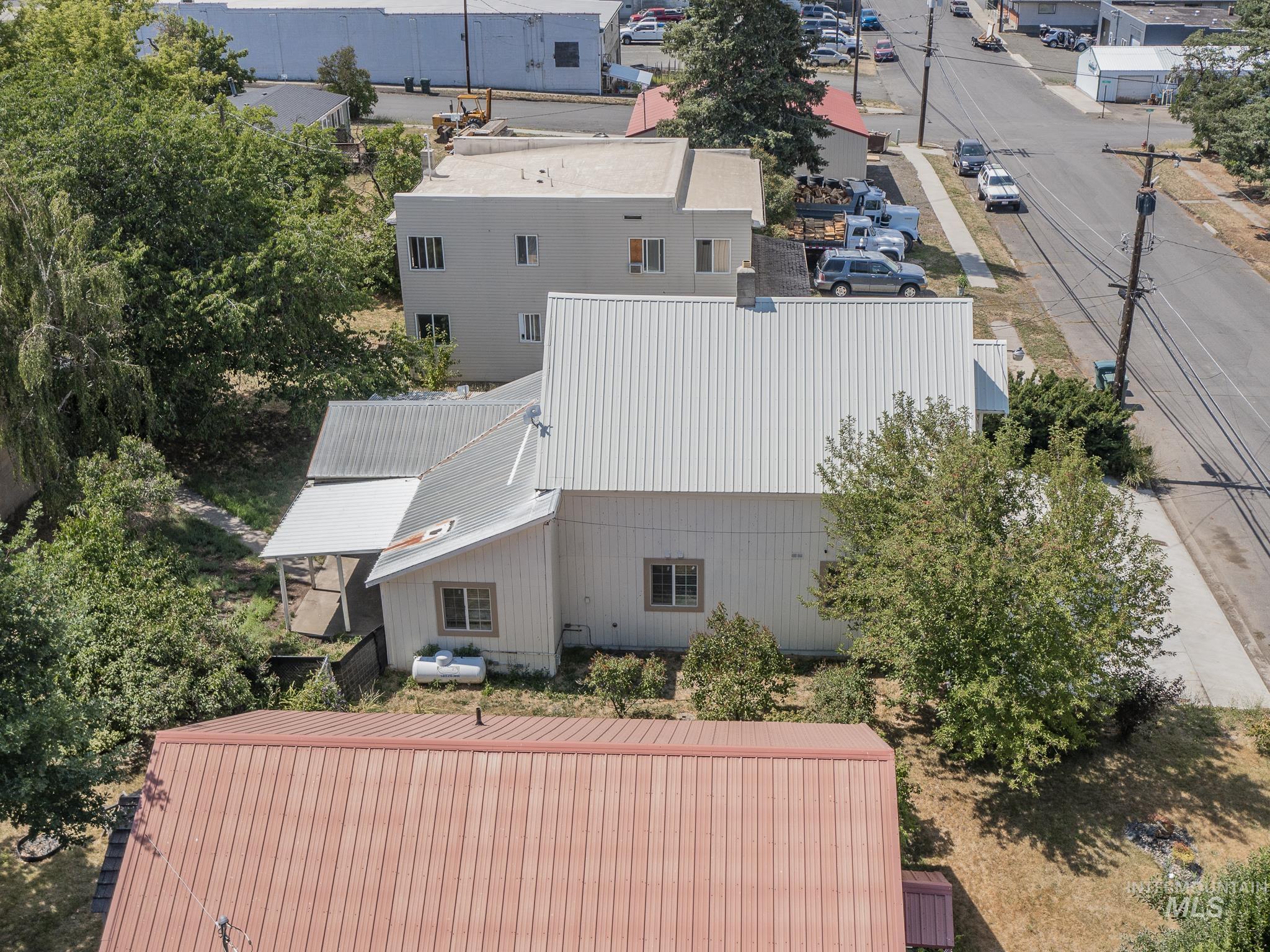 116 E North 2nd St., Grangeville, Idaho 83530, 3 Bedrooms, 2 Bathrooms, Residential Income For Sale, Price $295,000, 98956849