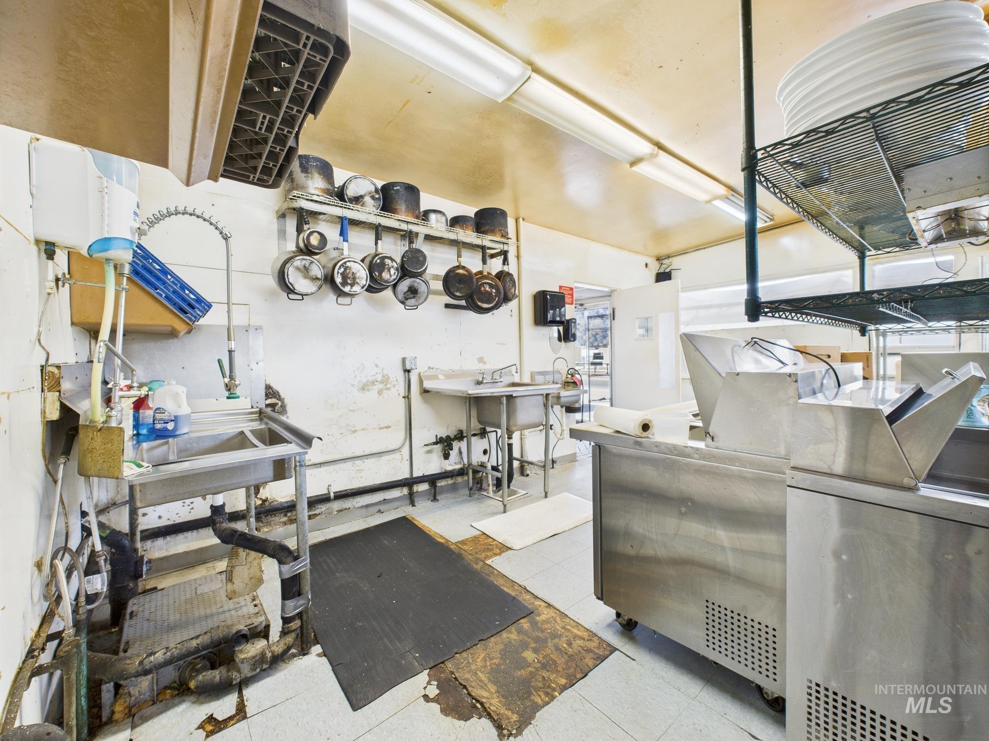 View of miscellaneous room