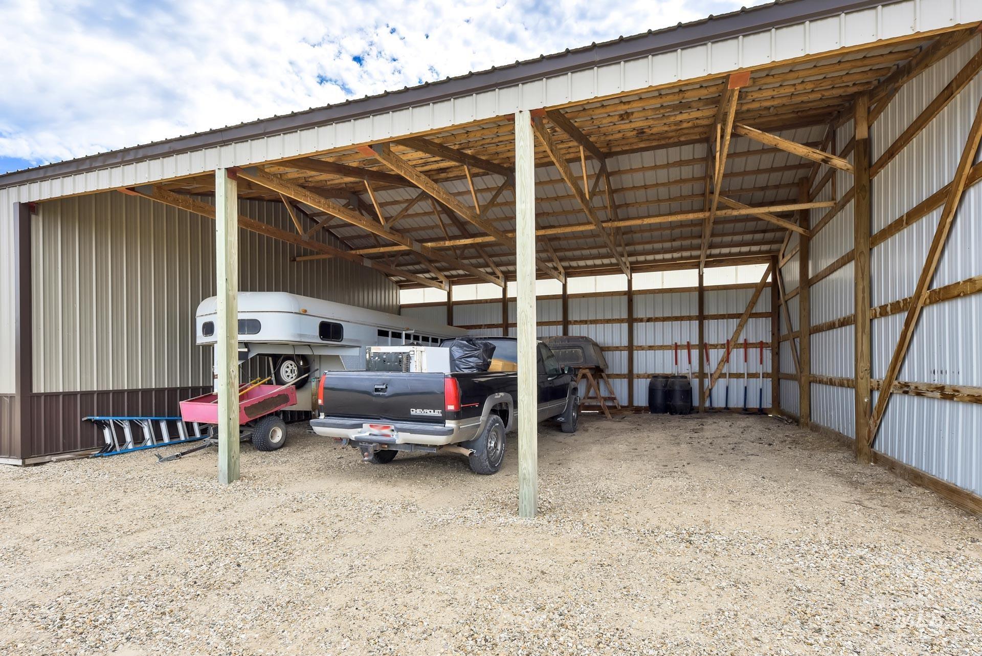 9770 Farner Rd, Nampa, Idaho 83686-9148, 3 Bedrooms, 3 Bathrooms, Farm & Ranch For Sale, Price $1,200,000, 98957131