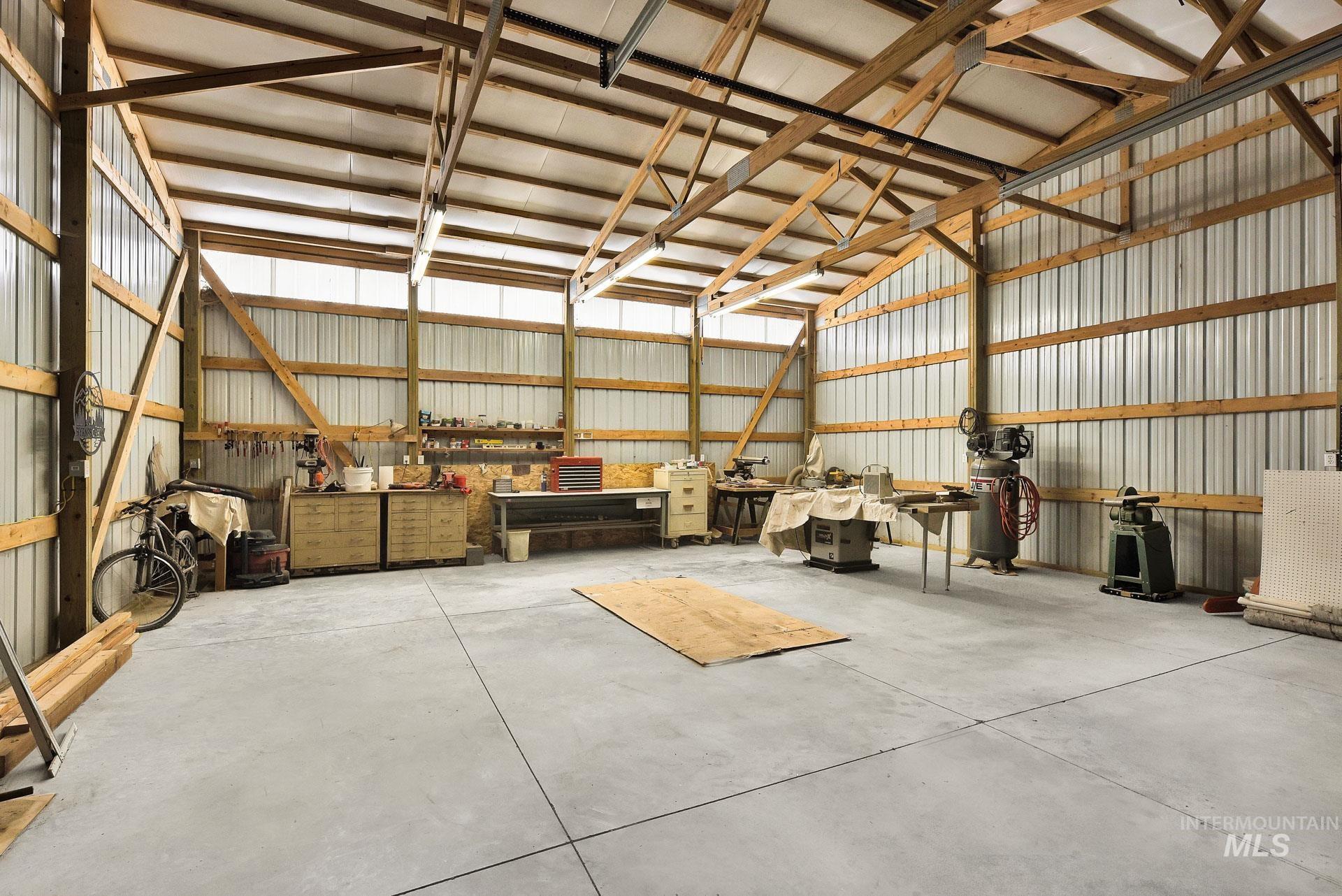 9770 Farner Rd, Nampa, Idaho 83686-9148, 3 Bedrooms, 3 Bathrooms, Farm & Ranch For Sale, Price $1,200,000, 98957131