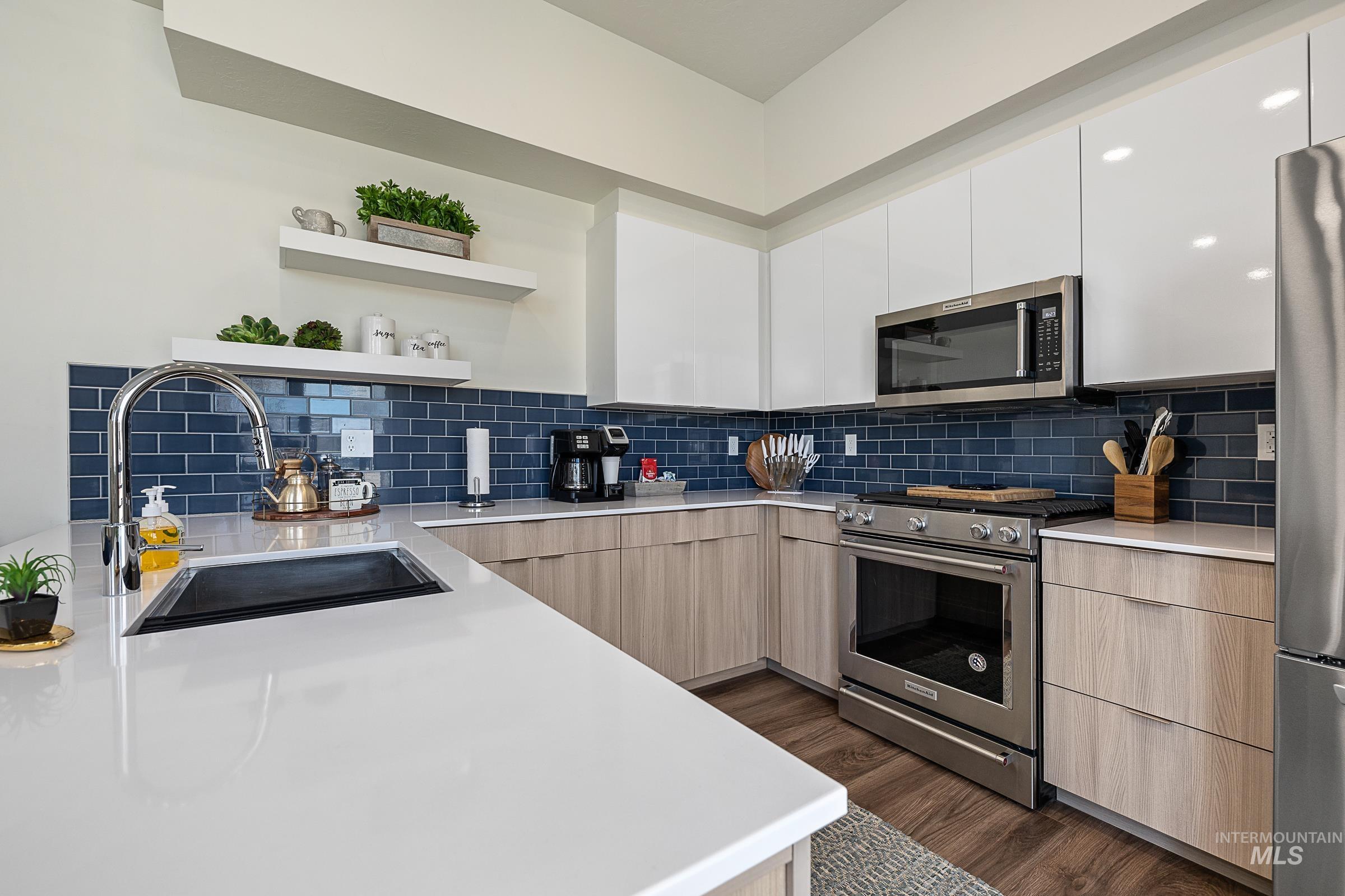 2775 W Stewart Ave., Boise, Idaho 83702, 2 Bedrooms, 2 Bathrooms, Residential Income For Sale, Price $555,000, 98957144