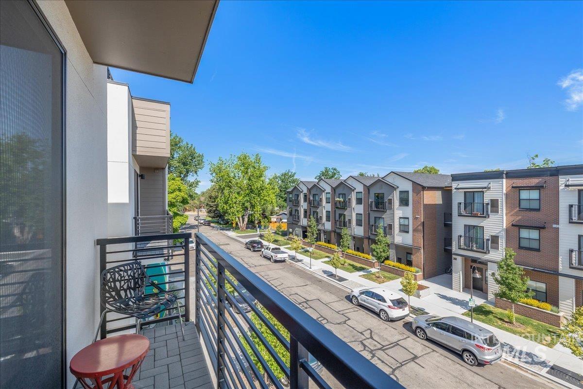 2775 W Stewart Ave., Boise, Idaho 83702, 2 Bedrooms, 2 Bathrooms, Residential Income For Sale, Price $555,000, 98957144
