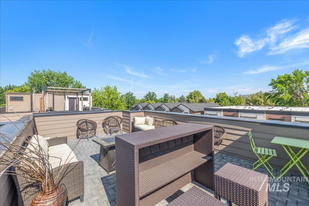 2775 W Stewart Ave., Boise, Idaho 83702, 2 Bedrooms, 2 Bathrooms, Residential Income For Sale, Price $555,000, 98957144