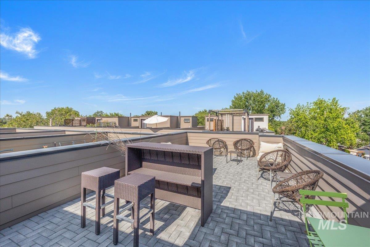 2775 W Stewart Ave., Boise, Idaho 83702, 2 Bedrooms, 2 Bathrooms, Residential Income For Sale, Price $555,000, 98957144