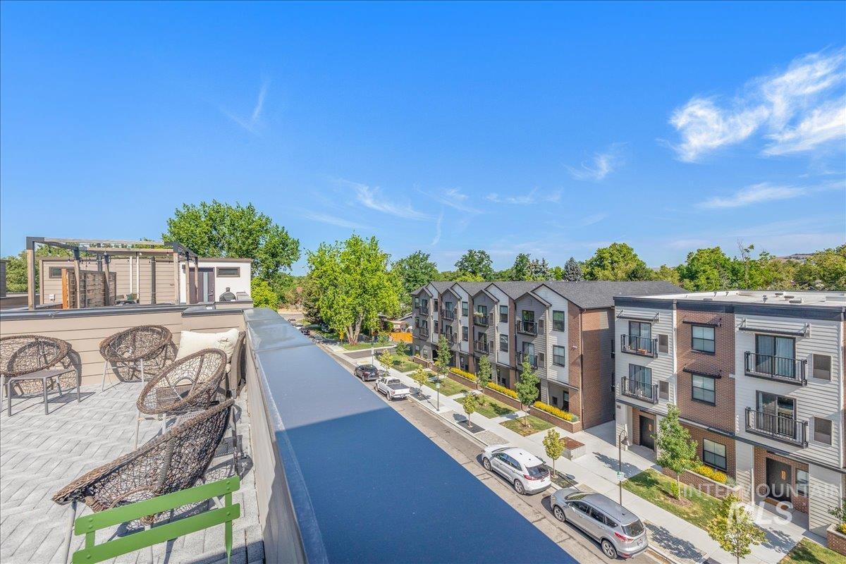 2775 W Stewart Ave., Boise, Idaho 83702, 2 Bedrooms, 2 Bathrooms, Residential Income For Sale, Price $555,000, 98957144