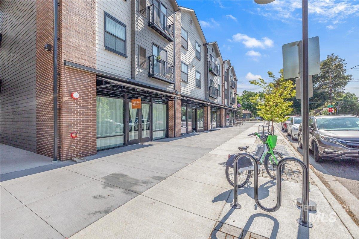2775 W Stewart Ave., Boise, Idaho 83702, 2 Bedrooms, 2 Bathrooms, Residential Income For Sale, Price $555,000, 98957144