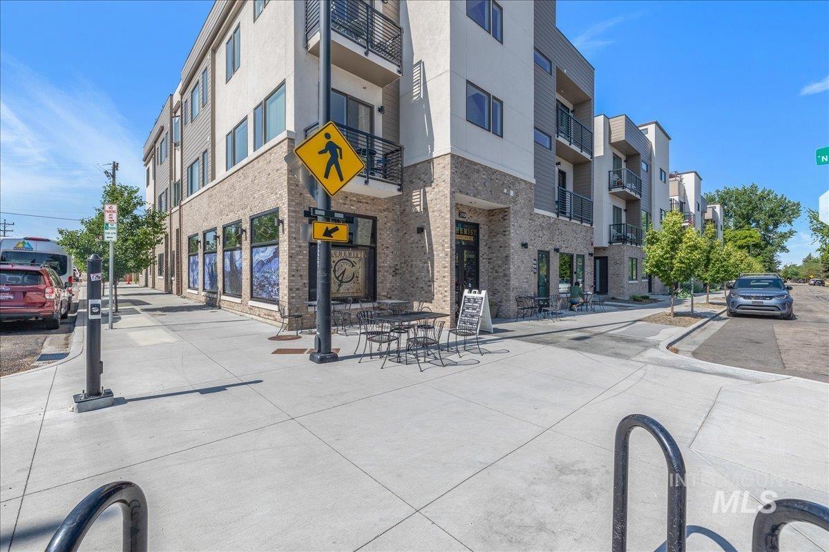 2775 W Stewart Ave., Boise, Idaho 83702, 2 Bedrooms, 2 Bathrooms, Residential Income For Sale, Price $555,000, 98957144