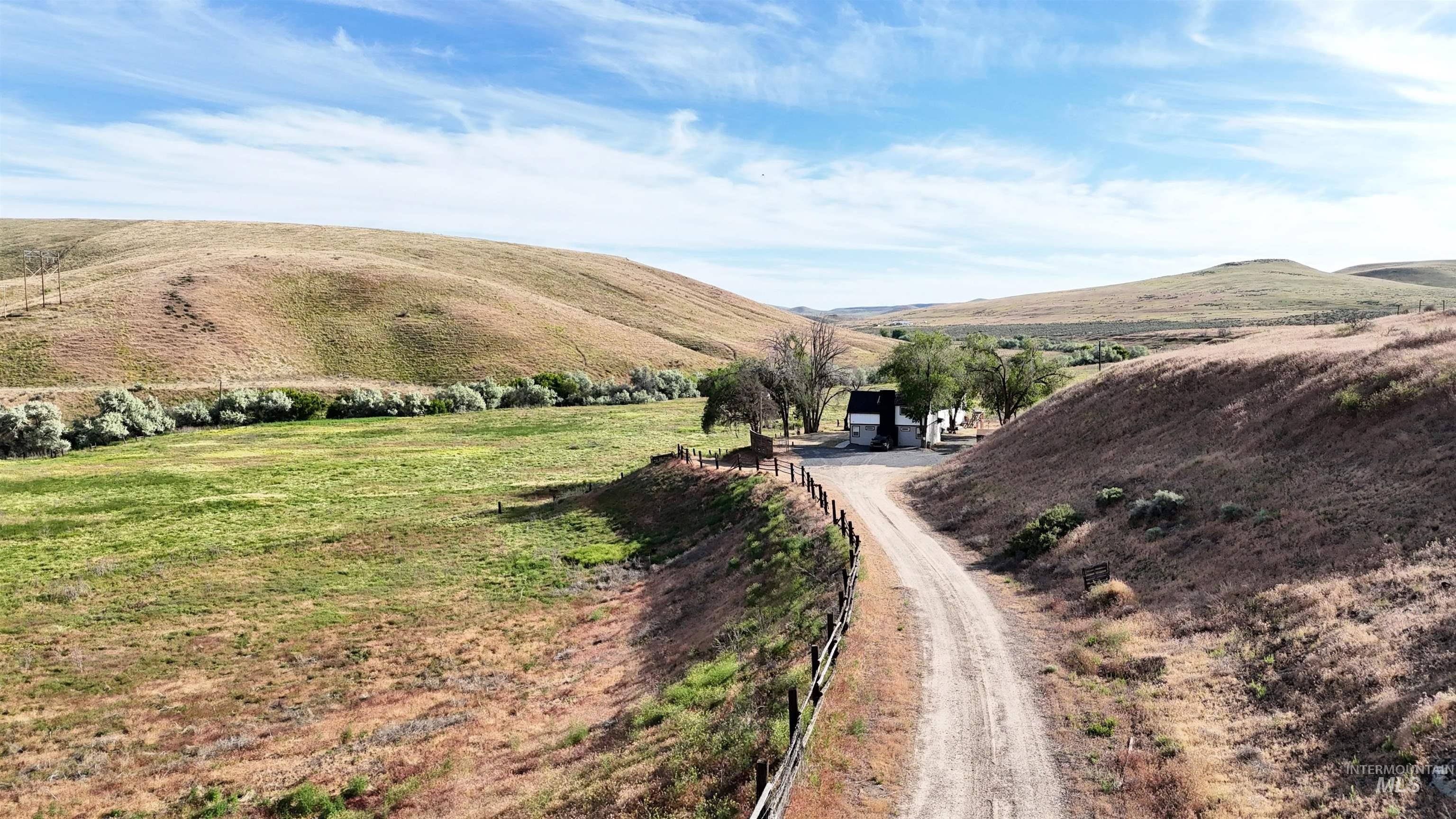 5850 Lockett Rd., Huntington, Oregon 97907, 4 Bedrooms, 2.5 Bathrooms, Farm & Ranch For Sale, Price $525,000, 98957305