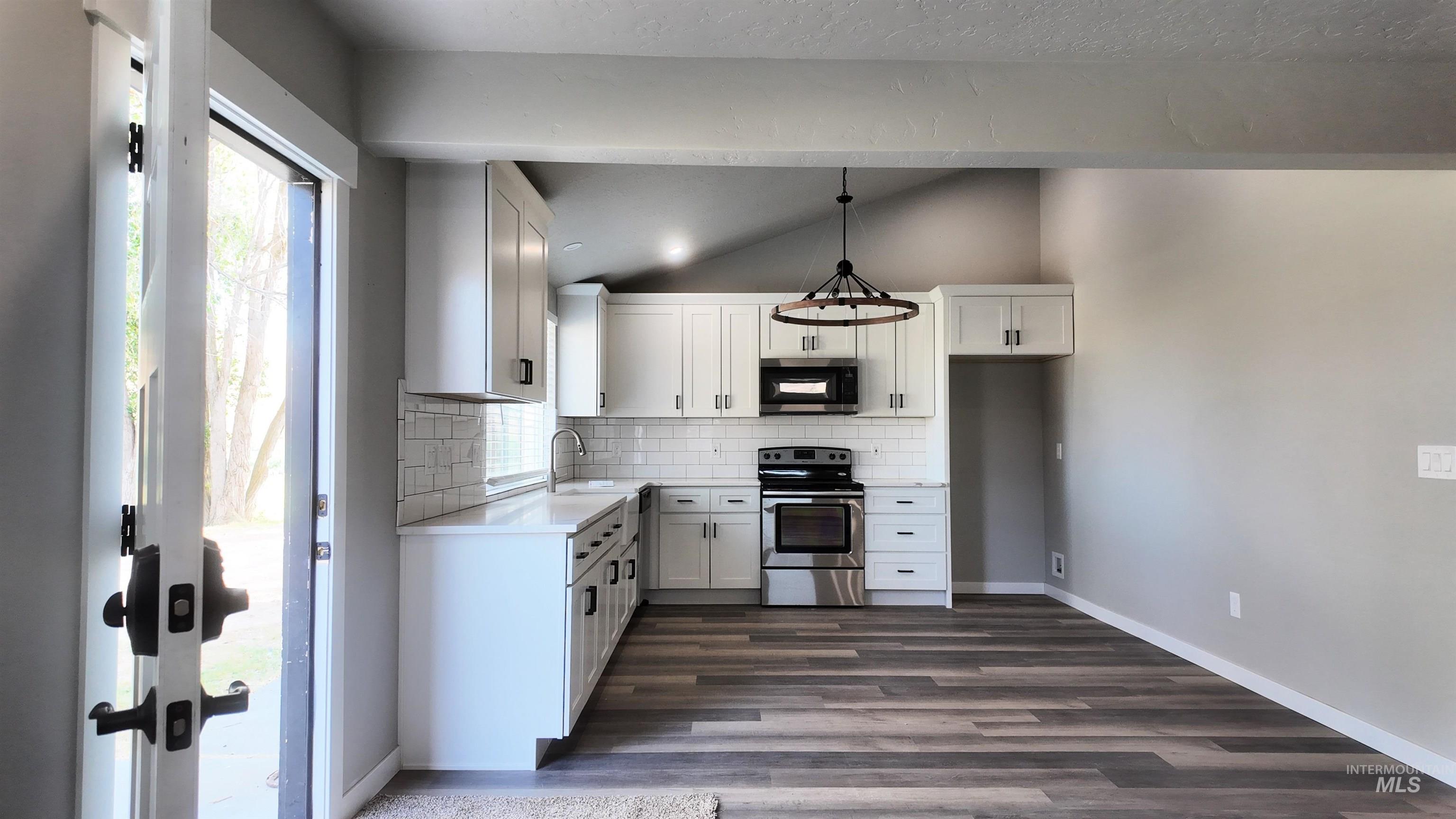 5850 Lockett Rd., Huntington, Oregon 97907, 4 Bedrooms, 2.5 Bathrooms, Farm & Ranch For Sale, Price $525,000, 98957305