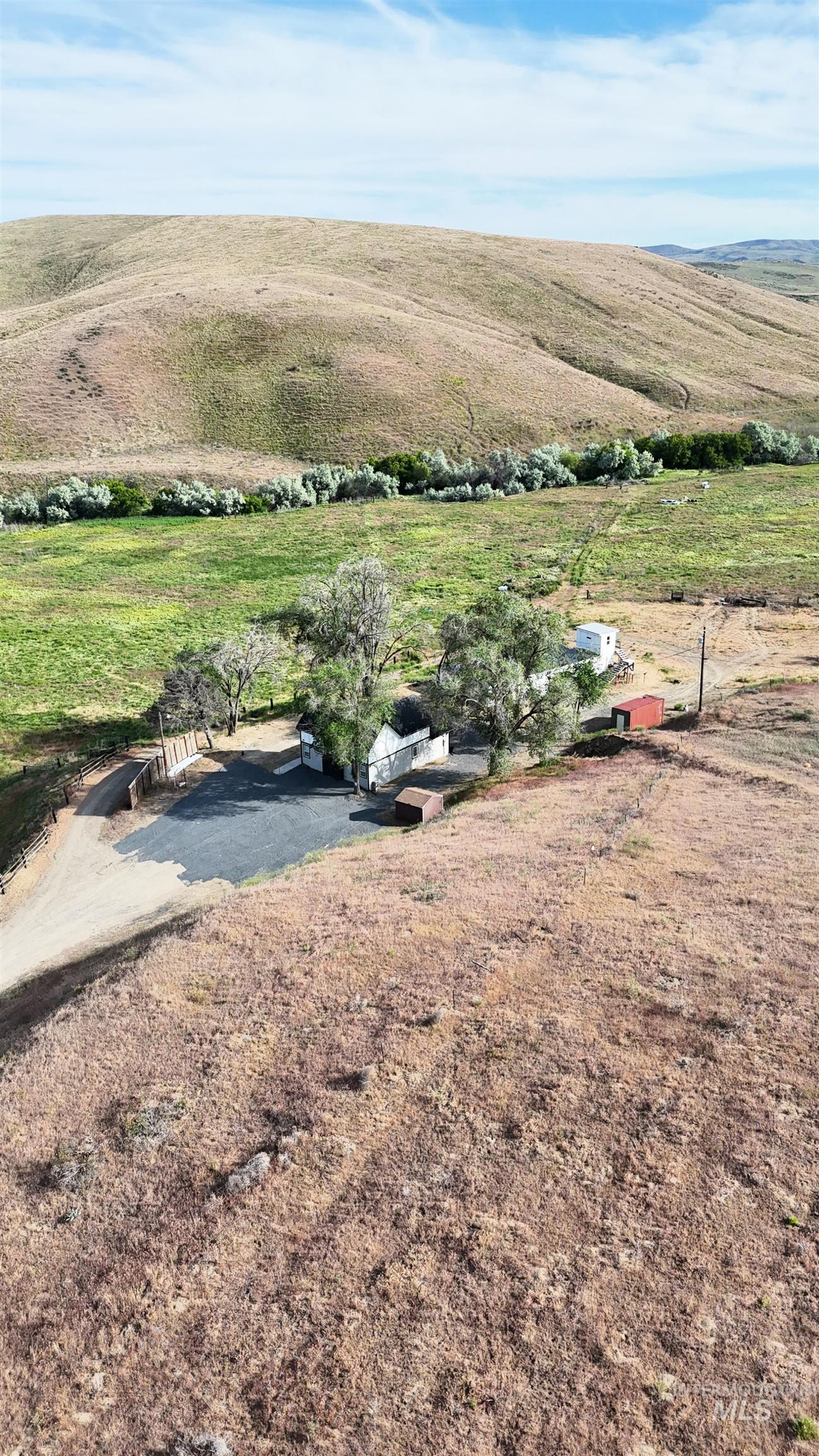 5850 Lockett Rd., Huntington, Oregon 97907, 4 Bedrooms, 2.5 Bathrooms, Farm & Ranch For Sale, Price $525,000, 98957305