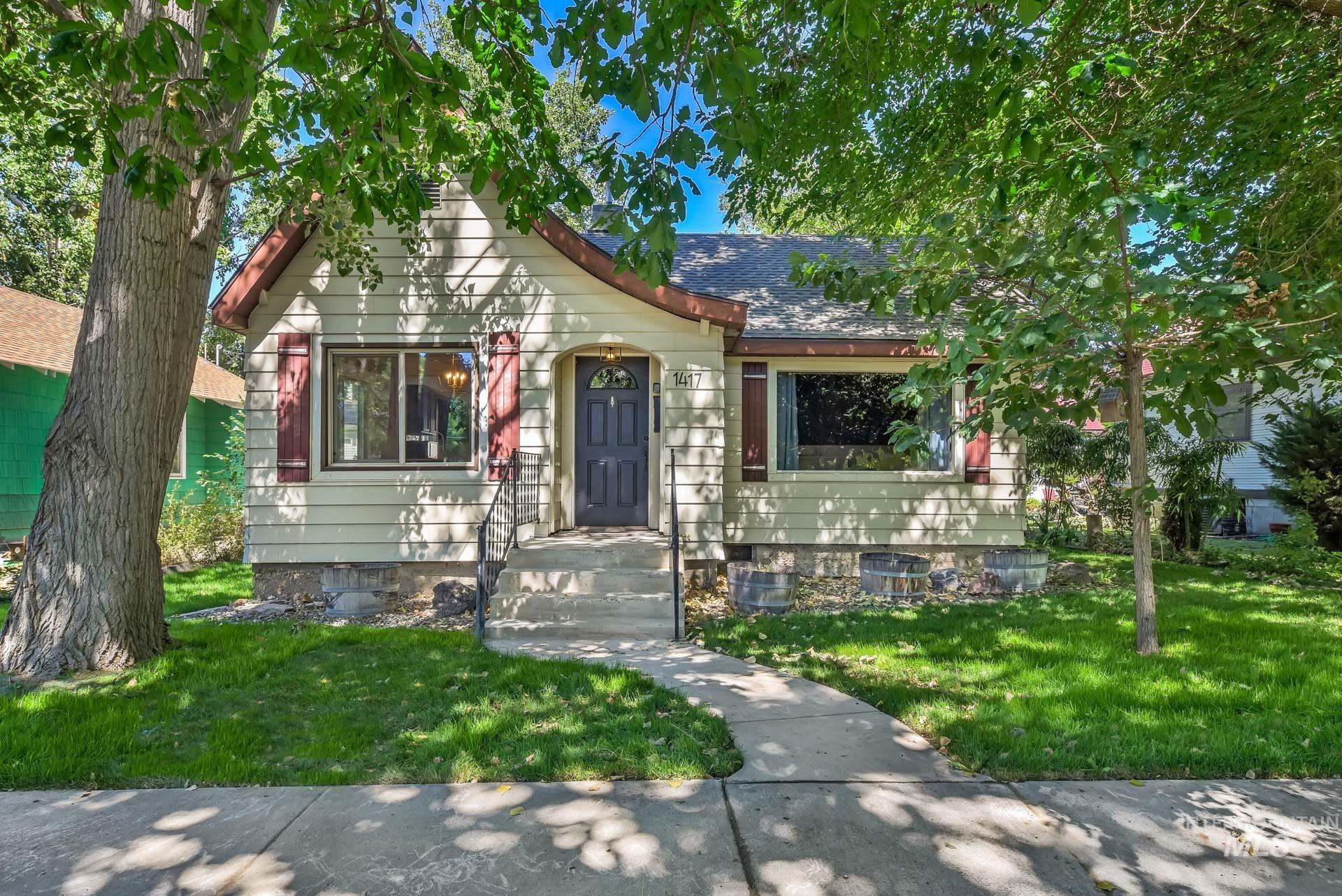 1417 Dearborn St, Caldwell, Idaho 83605-4236, 3 Bedrooms, 1 Bathroom, Rental For Rent, Price $1,850, 98957403