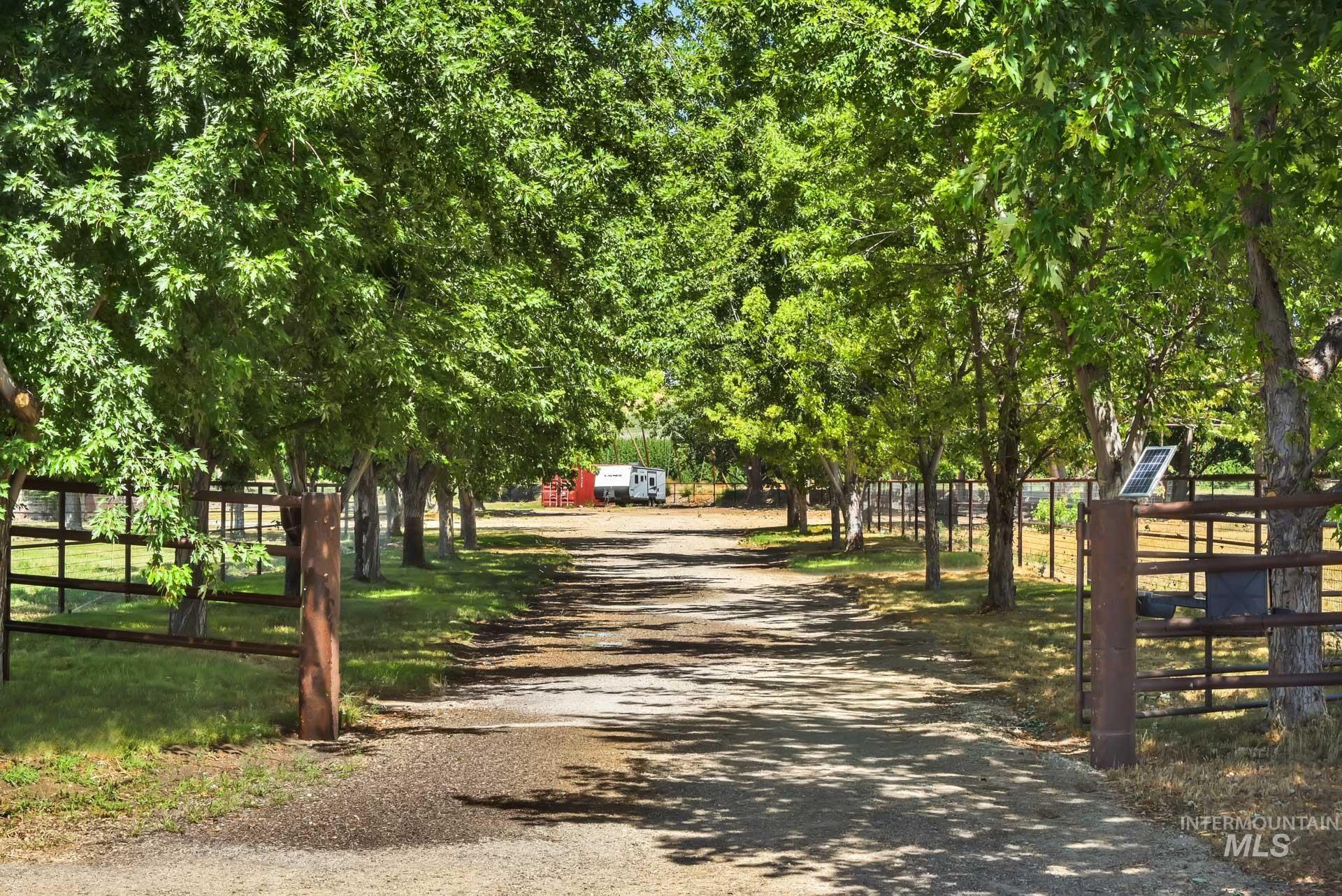 View of home's community with driveway