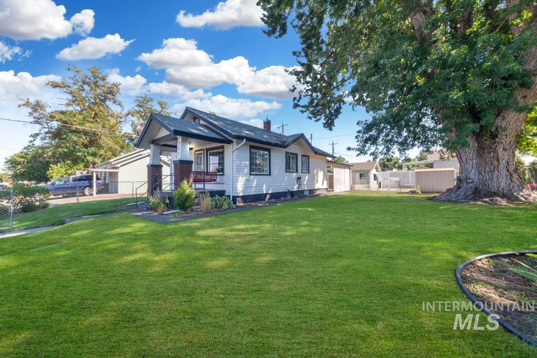 311 Elm St, Clarkston, Washington 99403, 4 Bedrooms, 1 Bathroom, Residential For Sale, Price $299,000,MLS 98957727
