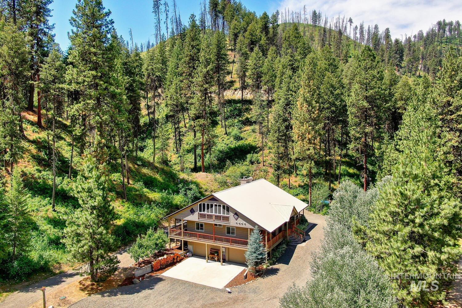 188 Southfork Road, Garden Valley, Idaho 83622, 4 Bedrooms, 3.5 Bathrooms, Residential For Sale, Price $949,000, 98957800