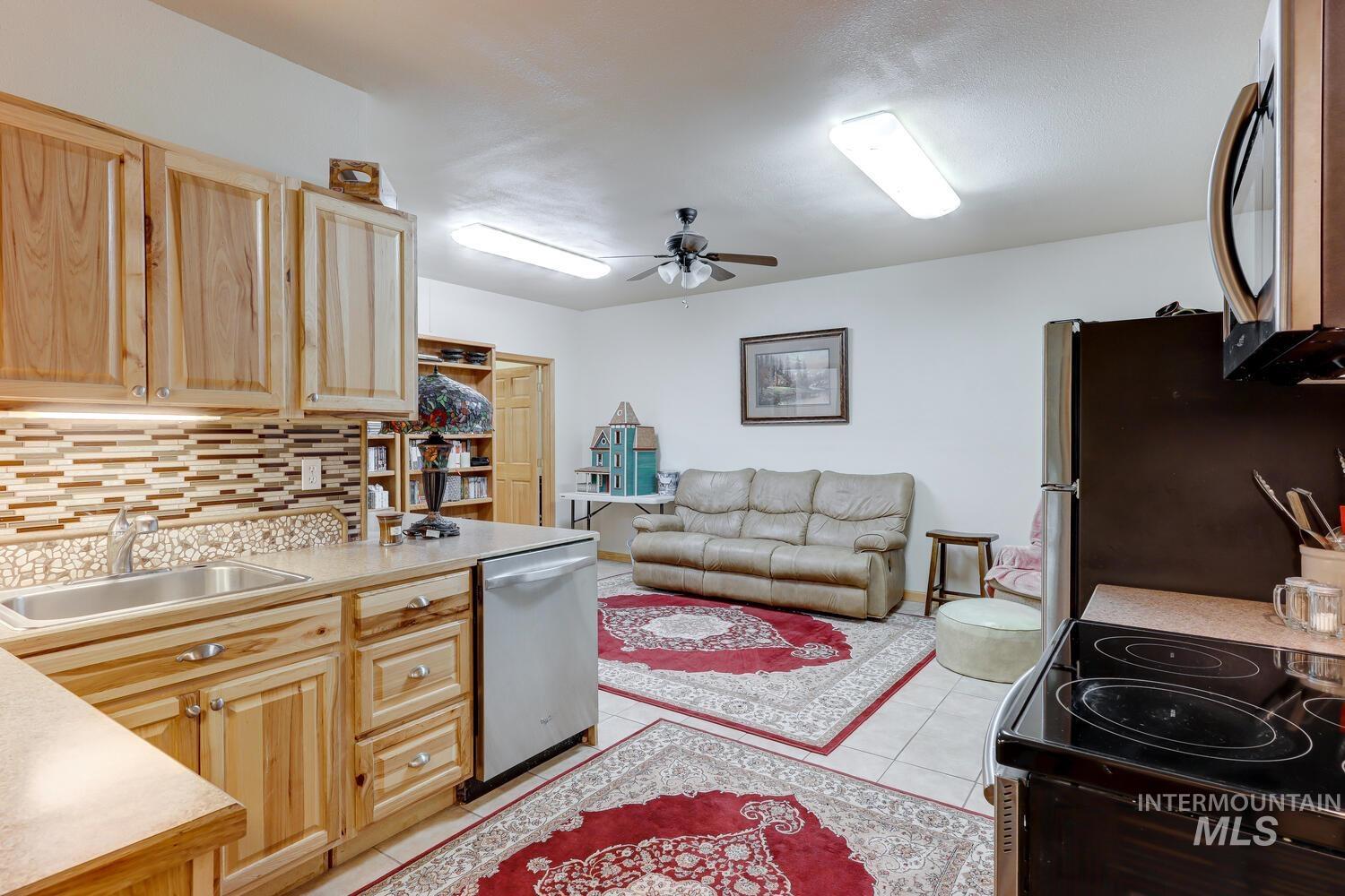 188 Southfork Road, Garden Valley, Idaho 83622, 4 Bedrooms, 3.5 Bathrooms, Residential For Sale, Price $949,000, 98957800