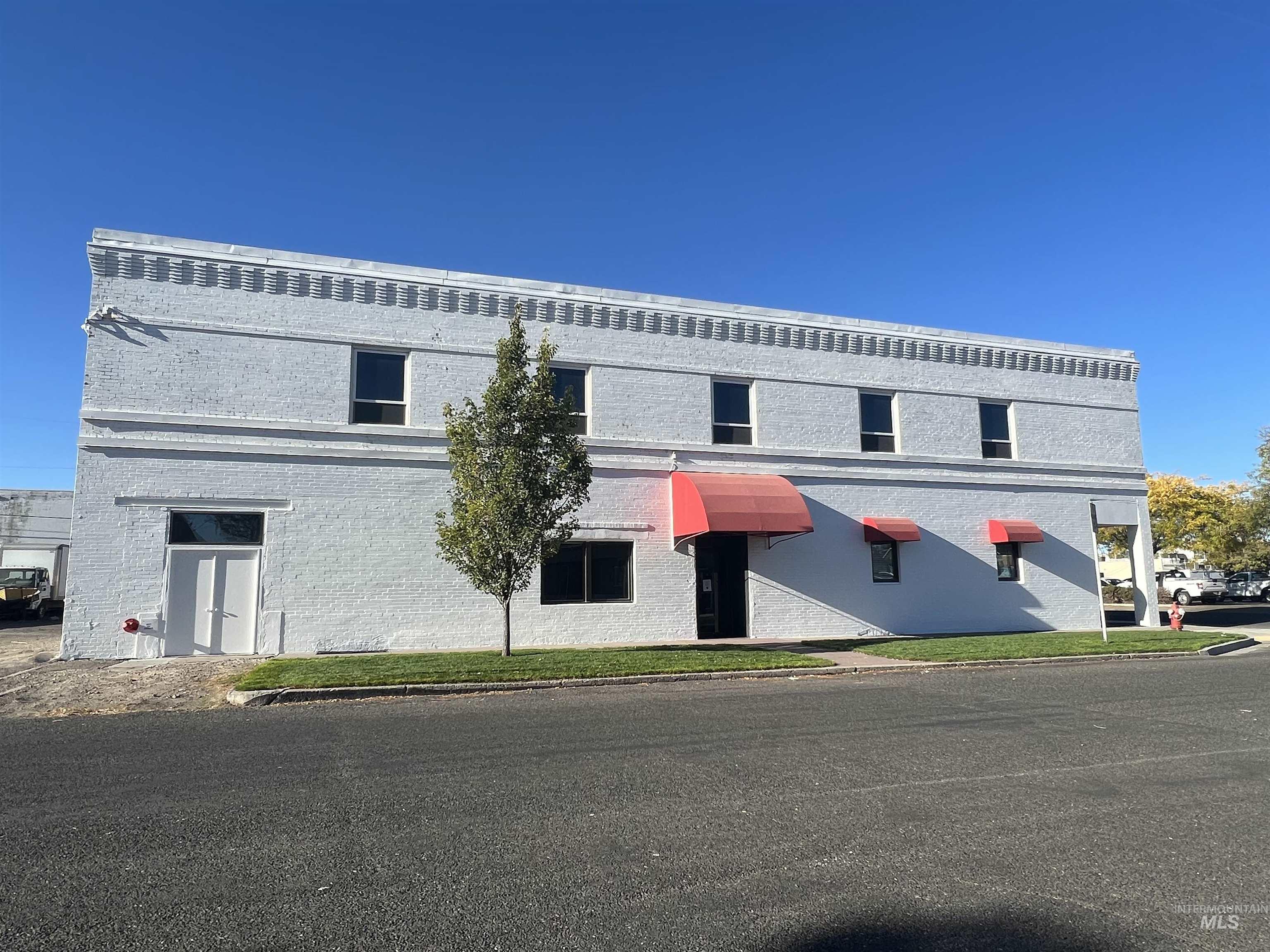 200 3rd Avenue East, Twin Falls, Idaho 83301, Business/Commercial For Sale, Price $695,000, 98957822