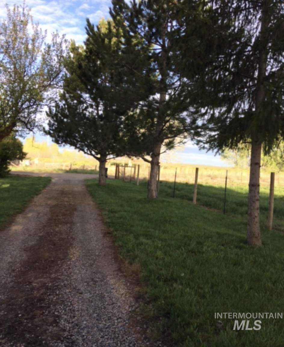 View of dirt / gravel road