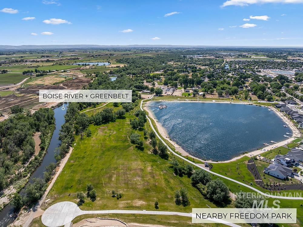268 S Streamleaf Ave, Star, Idaho 83669, 4 Bedrooms, 3 Bathrooms, Residential For Sale, Price $739,900, 98957869