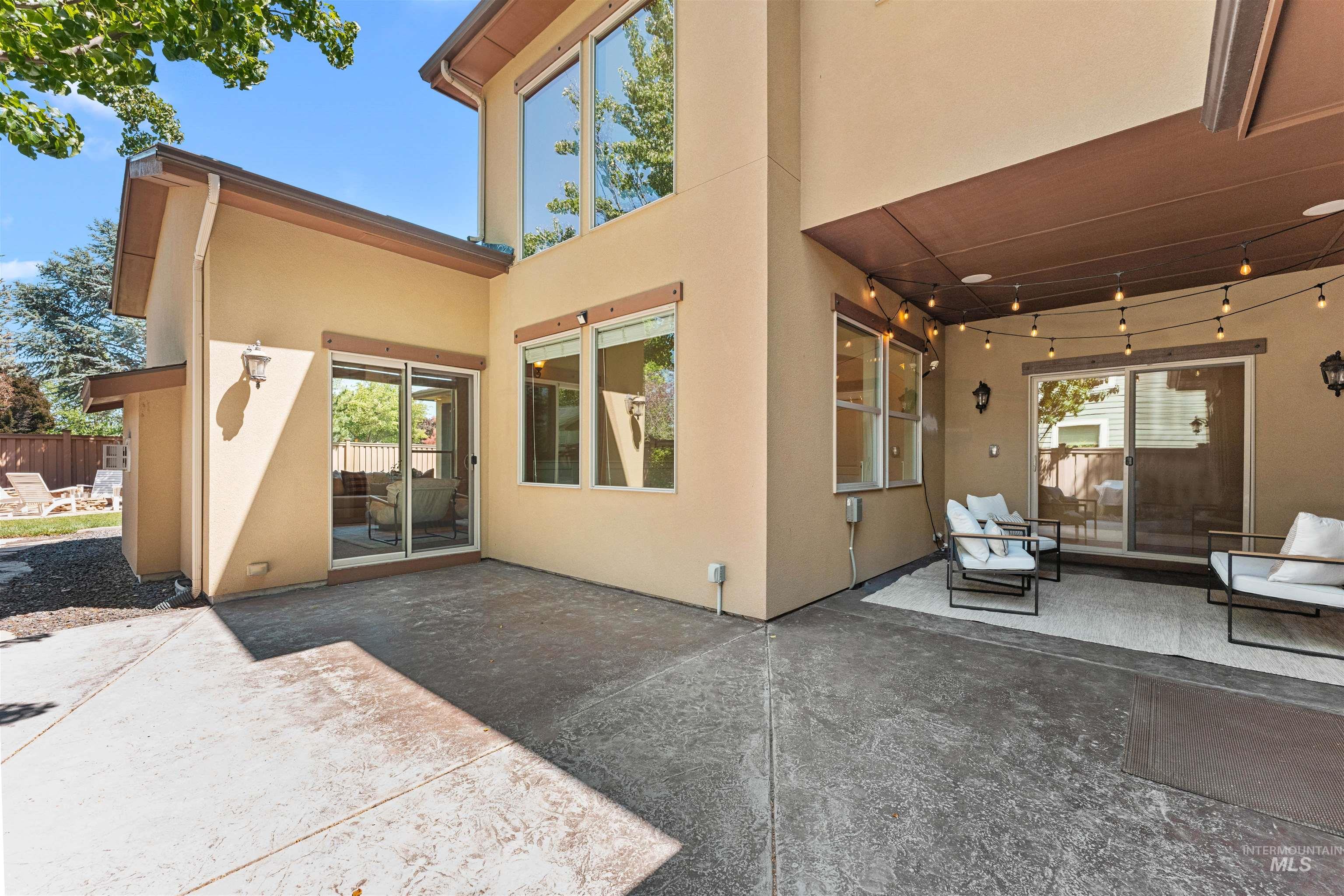 268 S Streamleaf Ave, Star, Idaho 83669, 4 Bedrooms, 3 Bathrooms, Residential For Sale, Price $739,900, 98957869