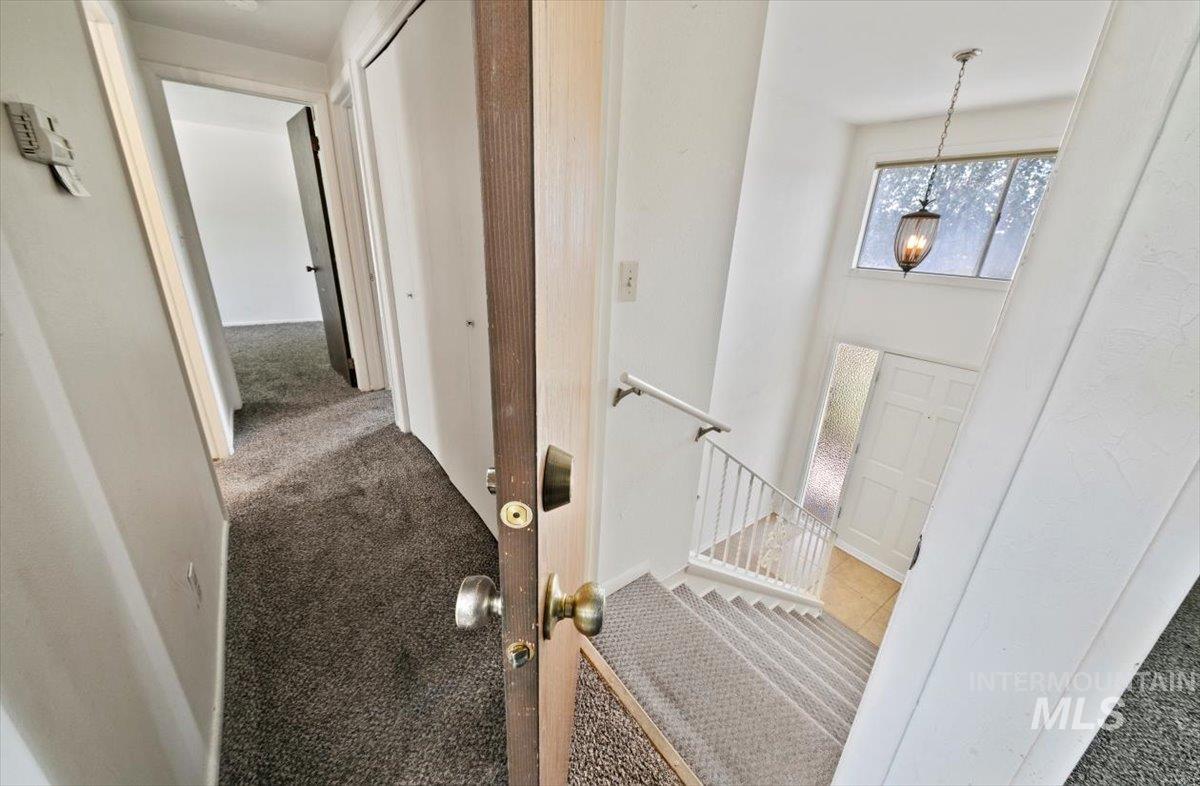 6830/6828 W Kirkwood Dr, Boise, Idaho 83709-2977, 2 Bedrooms, 1 Bathroom, Residential Income For Sale, Price $449,900, 98957921