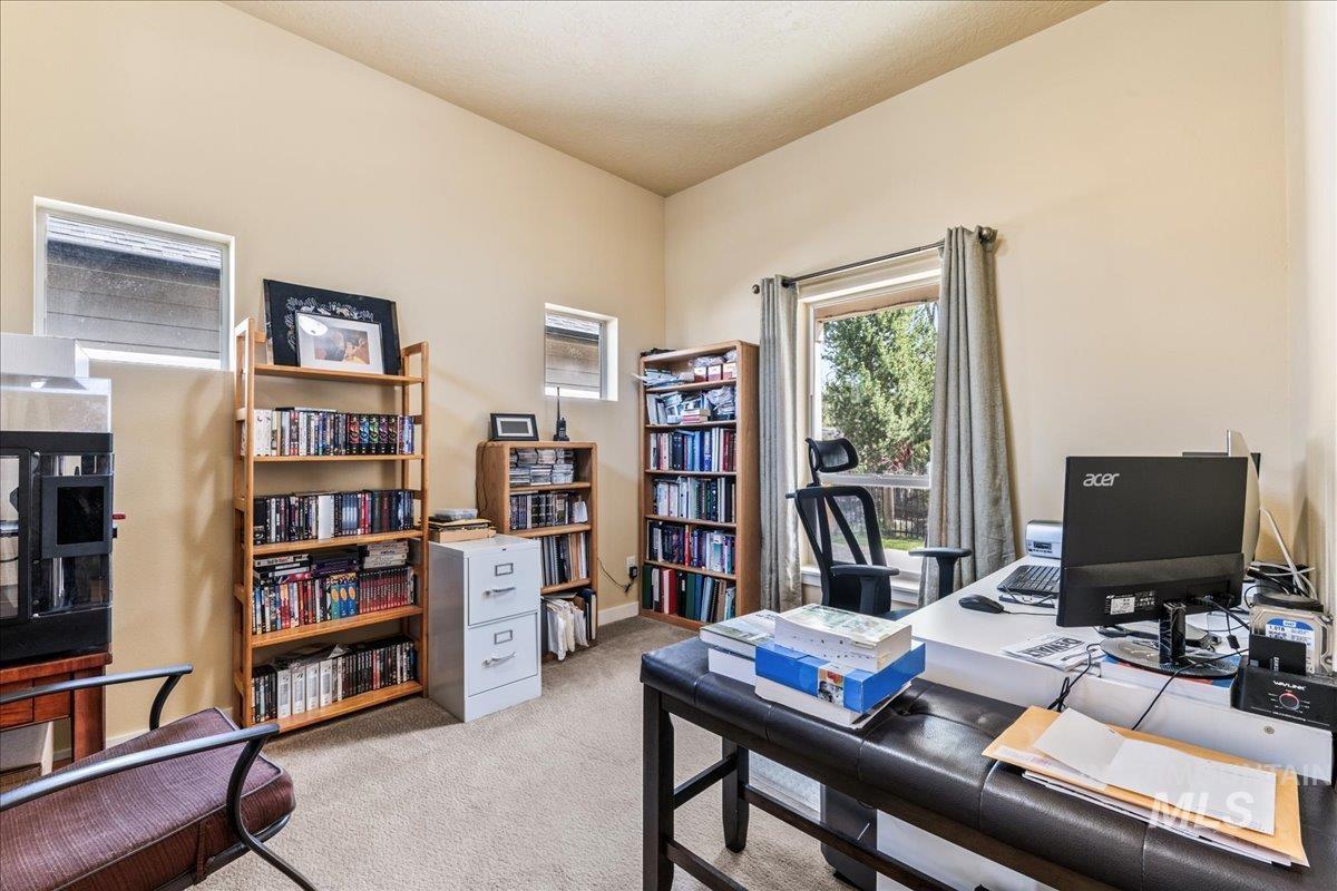 2516 Cisco Lane, Boise, Idaho 83702, 3 Bedrooms, 3 Bathrooms, Rental For Rent, Price $3,200, 98957932
