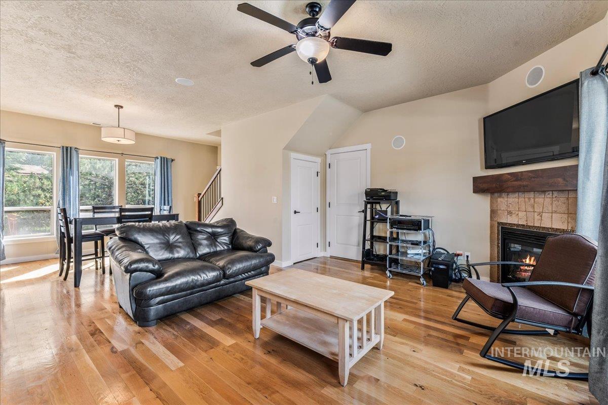 2516 Cisco Lane, Boise, Idaho 83702, 3 Bedrooms, 3 Bathrooms, Rental For Rent, Price $3,200, 98957932