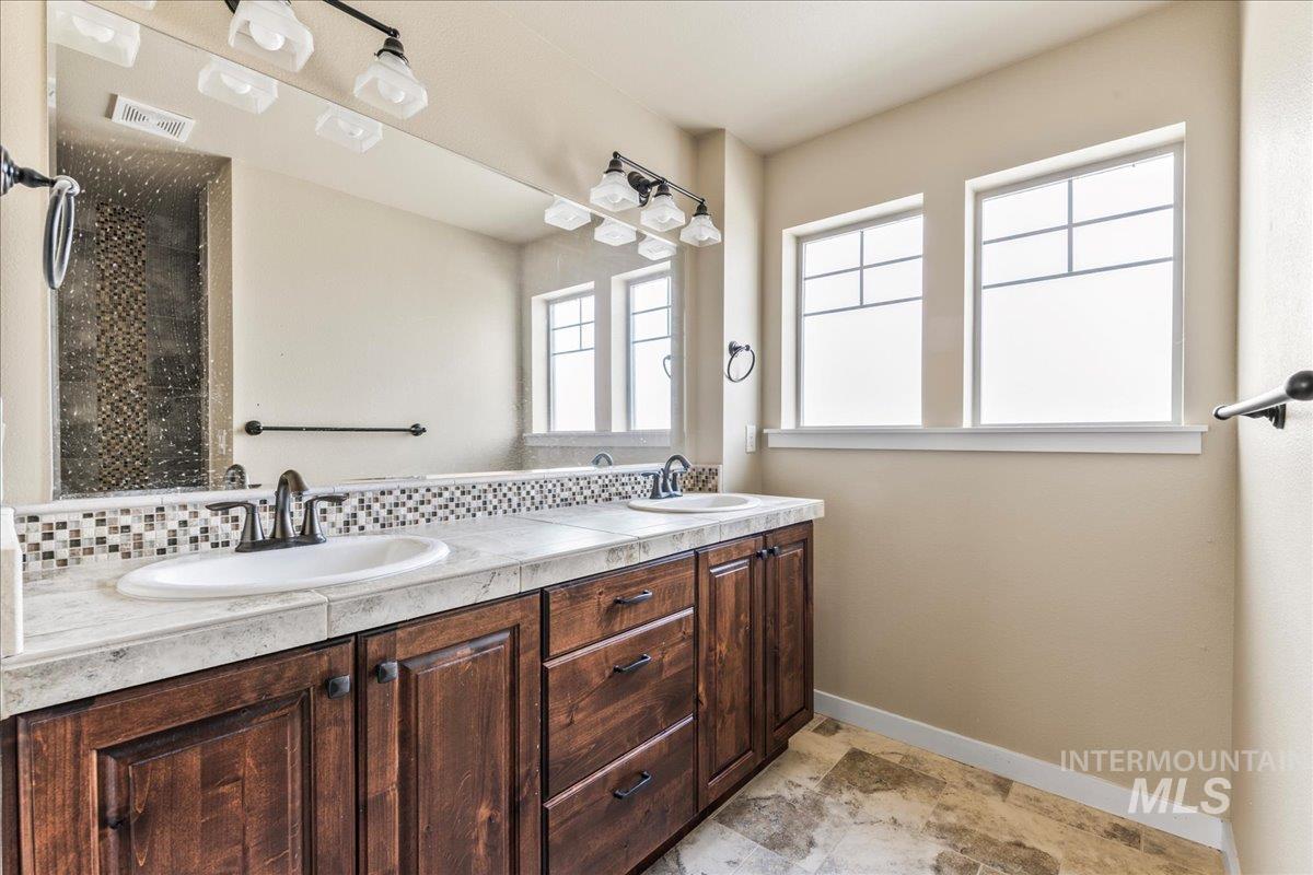 2516 Cisco Lane, Boise, Idaho 83702, 3 Bedrooms, 3 Bathrooms, Rental For Rent, Price $3,200, 98957932
