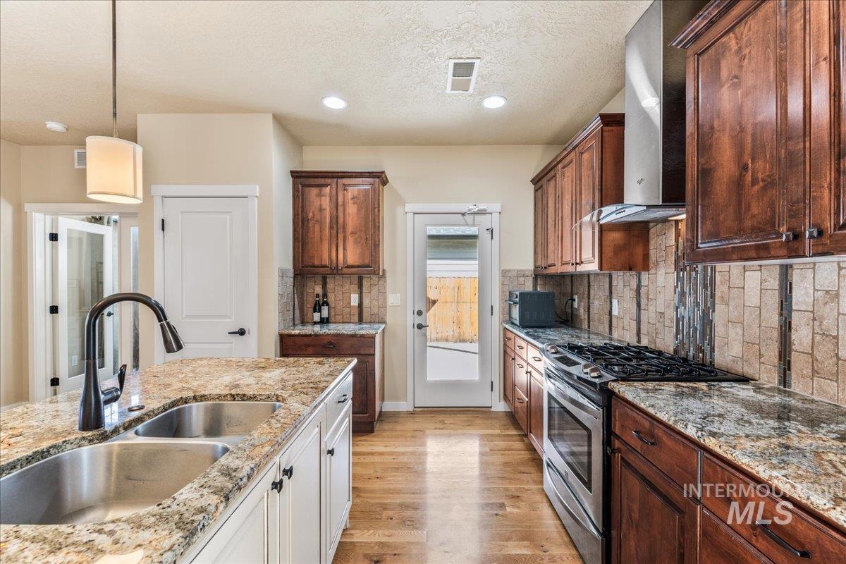 2516 Cisco Lane, Boise, Idaho 83702, 3 Bedrooms, 3 Bathrooms, Rental For Rent, Price $3,200, 98957932