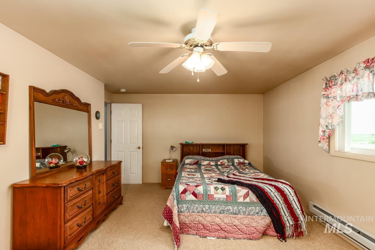 8100 Hillview RD, Emmett, Idaho 83617, 3 Bedrooms, 2 Bathrooms, Farm & Ranch For Sale, Price $1,499,000, 98957939