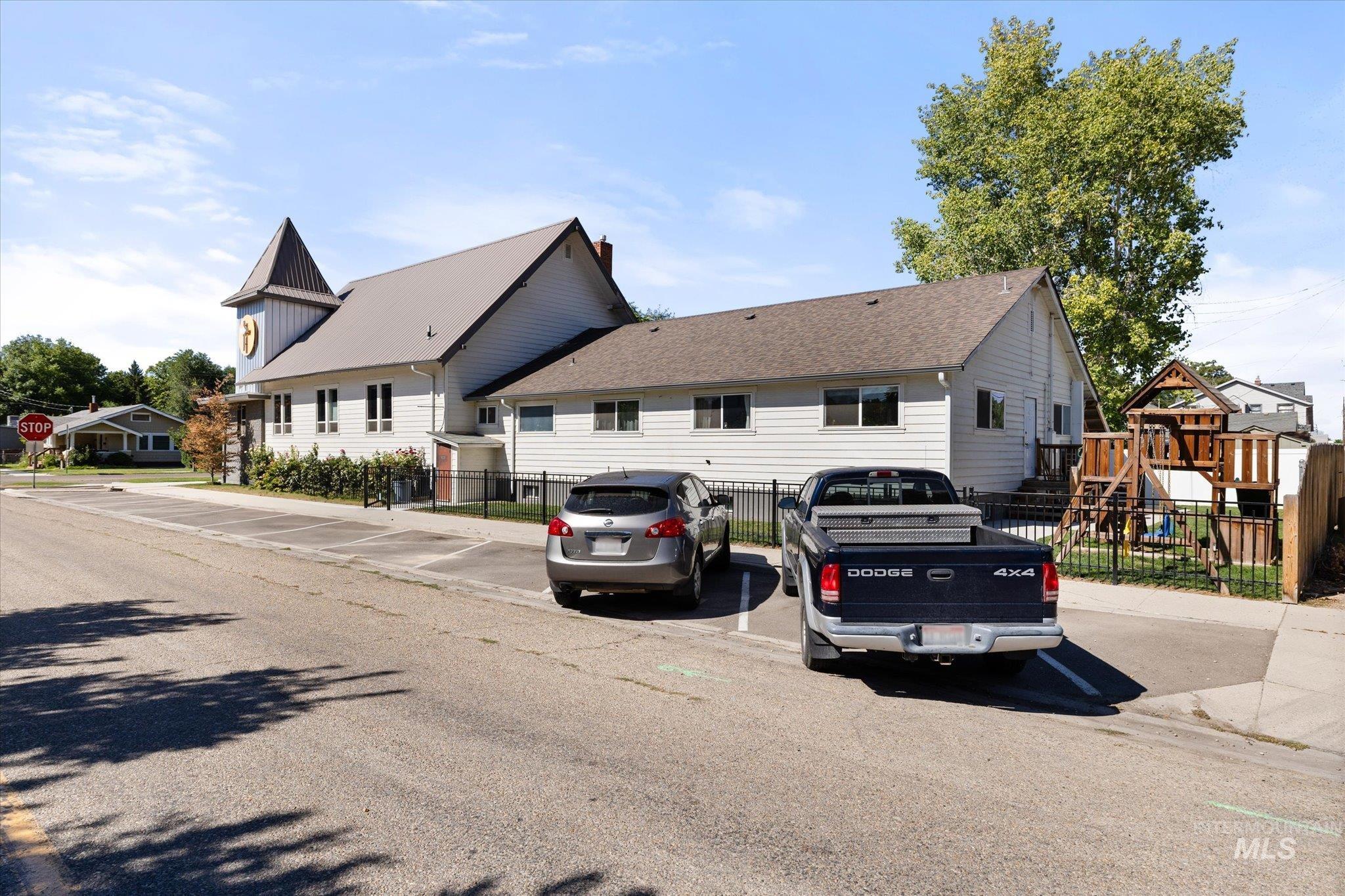 224 17th Ave S., Nampa, Idaho 83651, Business/Commercial For Sale, Price $750,000, 98958032