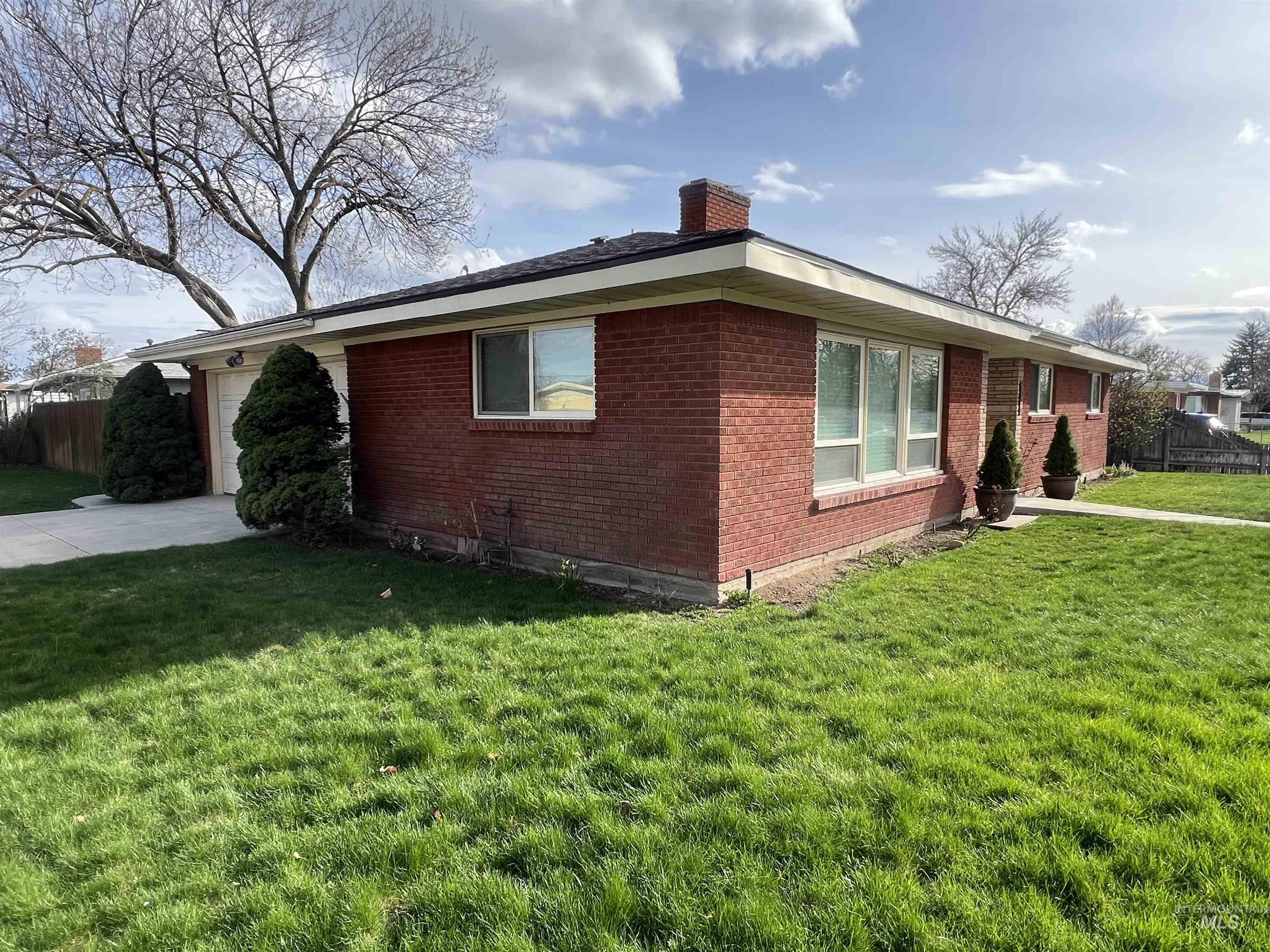 1300 S Brooklawn Dr., Boise, Idaho 83709, 3 Bedrooms, 2 Bathrooms, Rental For Rent, Price $2,100, 98958109