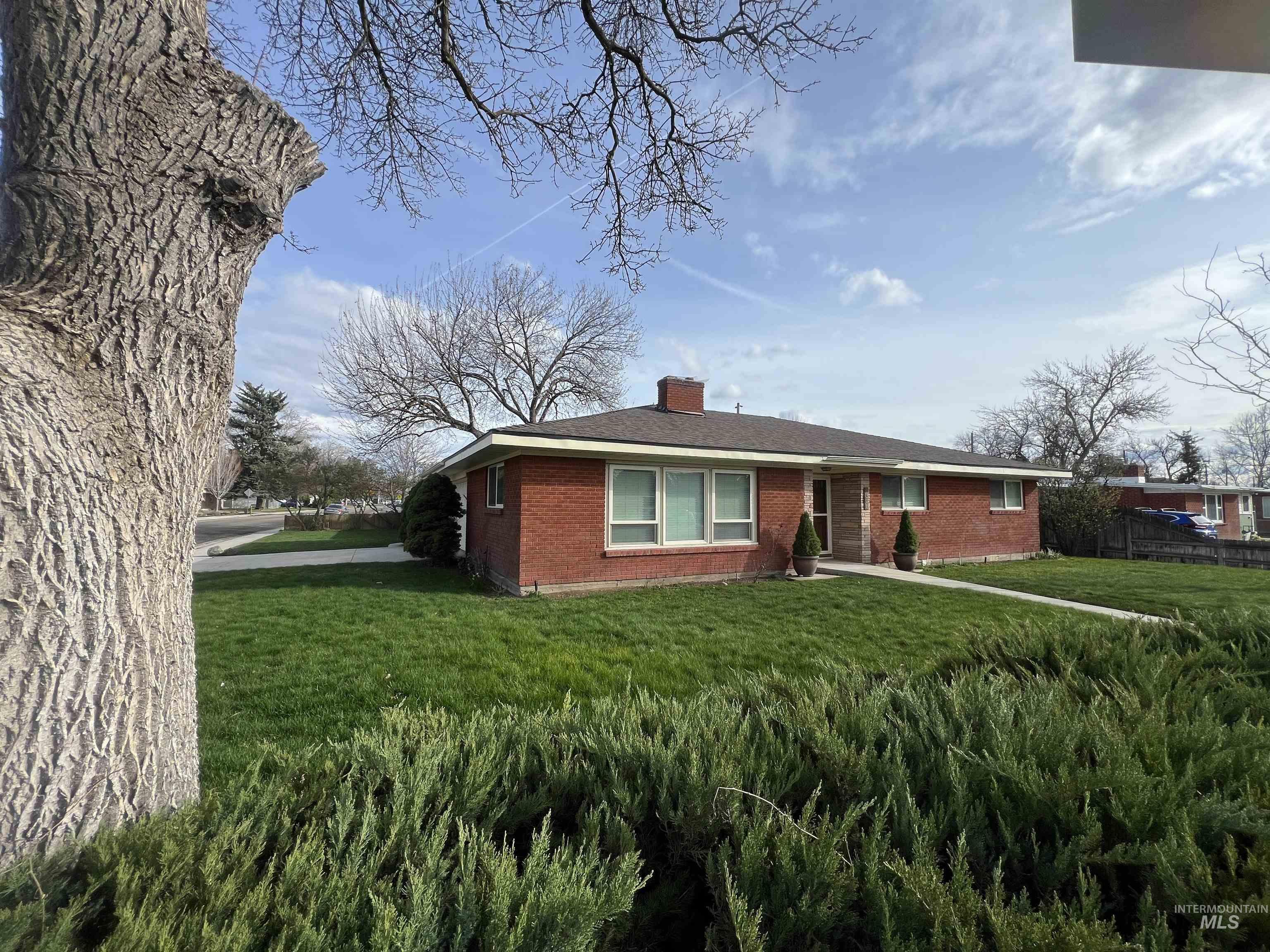 1300 S Brooklawn Dr., Boise, Idaho 83709, 3 Bedrooms, 2 Bathrooms, Rental For Rent, Price $2,100, 98958109