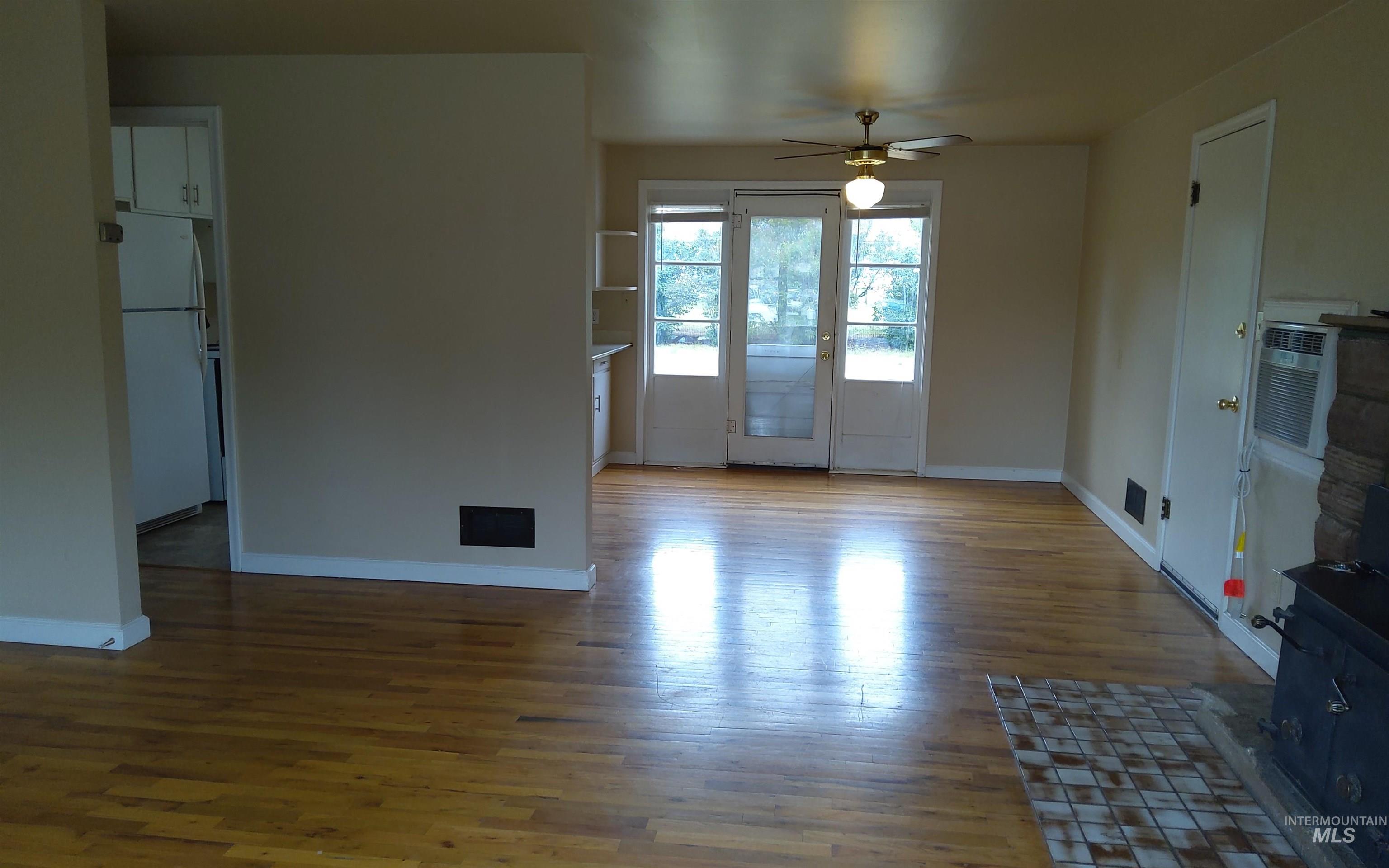 5707 W Gage St, Boise, Idaho 83706, 3 Bedrooms, 1 Bathroom, Residential Income For Sale, Price $375,000, 98958810