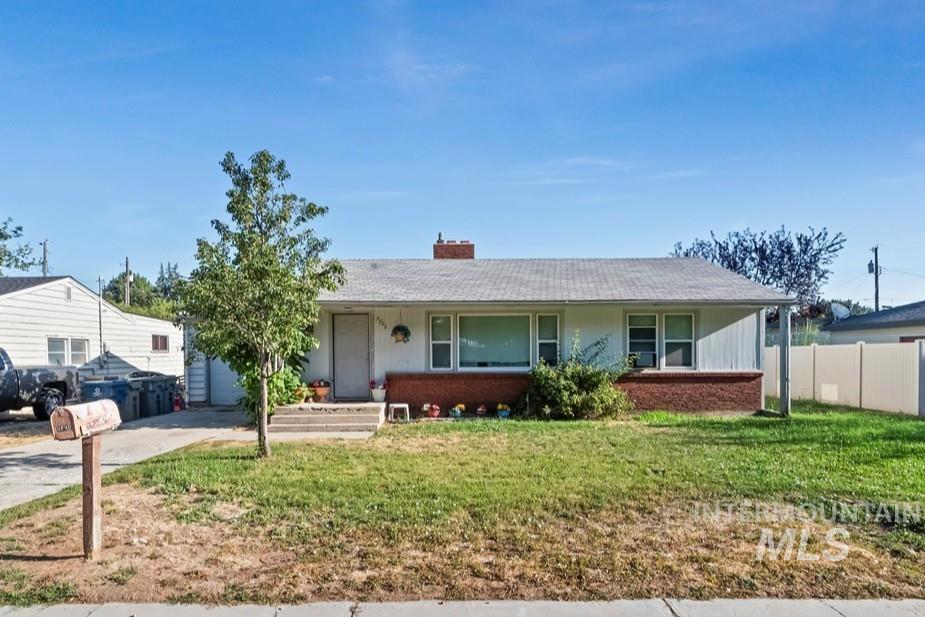 5706 W Freemont St, Boise, Idaho 83706, 2 Bedrooms, 1 Bathroom, Residential Income For Sale, Price $349,000, 98958812
