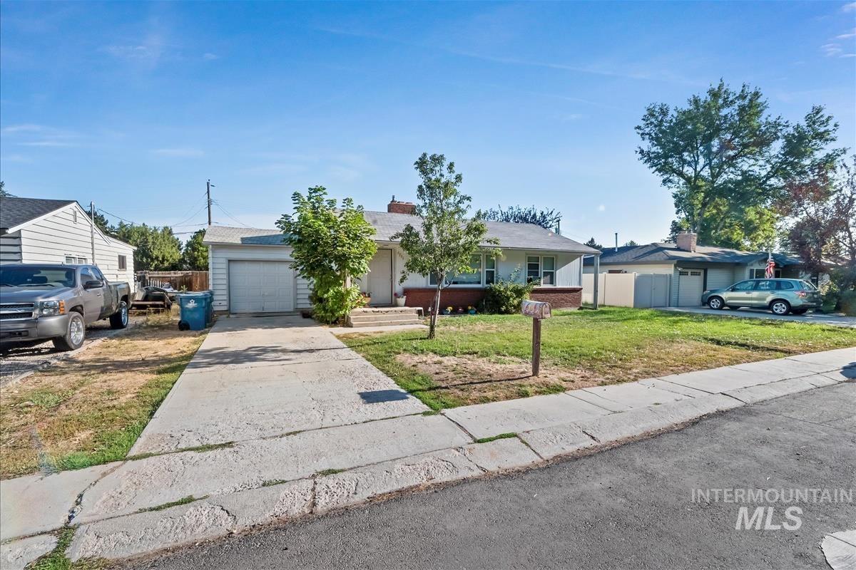 5706 W Freemont St, Boise, Idaho 83706, 2 Bedrooms, 1 Bathroom, Residential Income For Sale, Price $349,000, 98958812