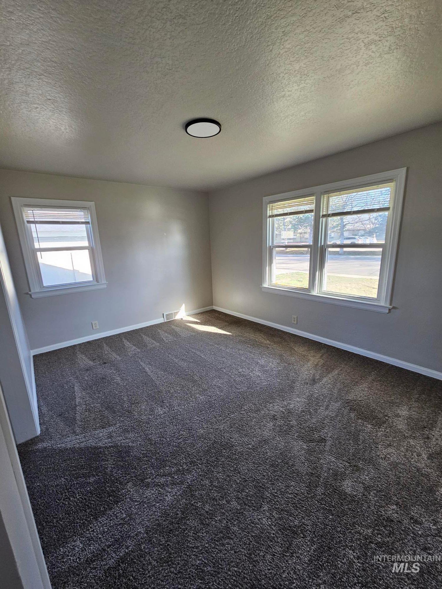 5706 W Freemont St, Boise, Idaho 83706, 2 Bedrooms, 1 Bathroom, Residential Income For Sale, Price $349,000, 98958812