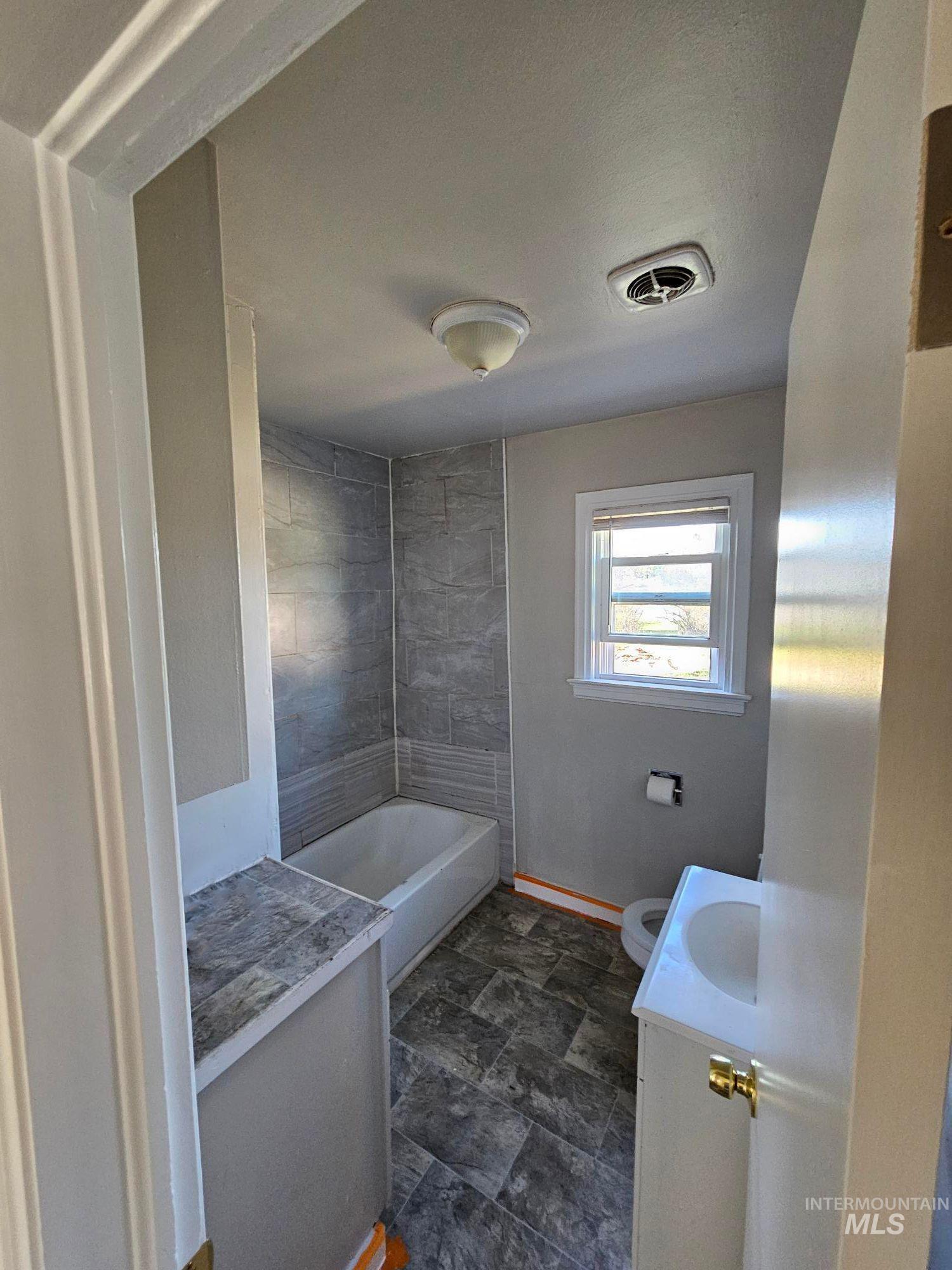 5706 W Freemont St, Boise, Idaho 83706, 2 Bedrooms, 1 Bathroom, Residential Income For Sale, Price $349,000, 98958812