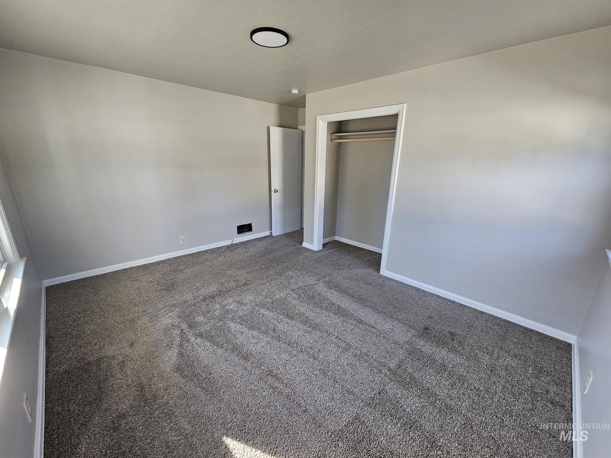 5706 W Freemont St, Boise, Idaho 83706, 2 Bedrooms, 1 Bathroom, Residential Income For Sale, Price $349,000, 98958812