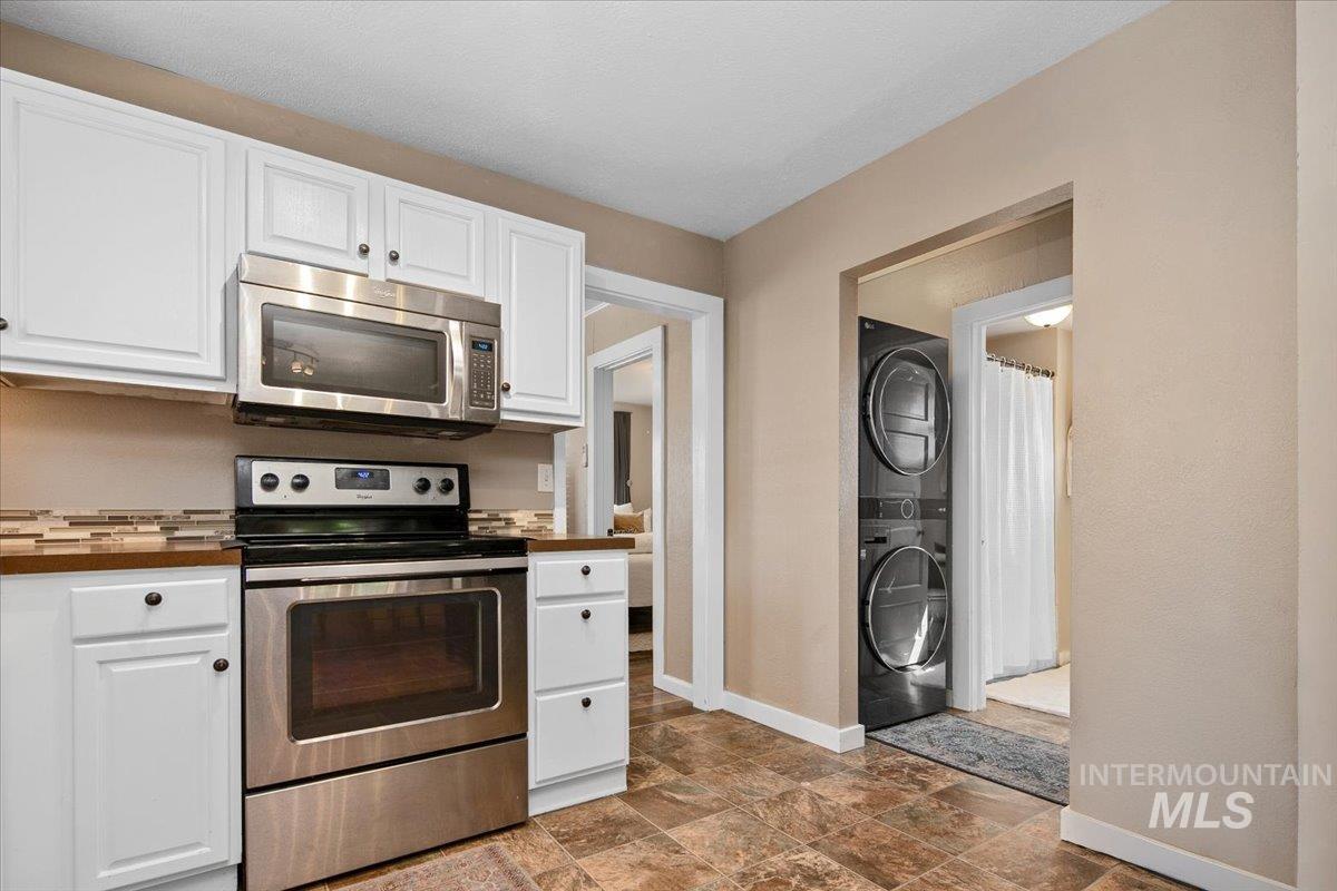 2416 W Ona St, Boise, Idaho 83705, 2 Bedrooms, 1 Bathroom, Residential Income For Sale, Price $379,000, 98958918