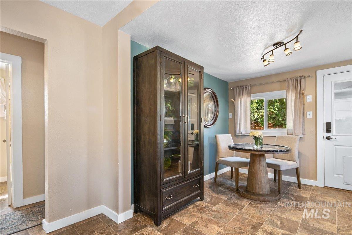 2416 W Ona St, Boise, Idaho 83705, 2 Bedrooms, 1 Bathroom, Residential Income For Sale, Price $379,000, 98958918