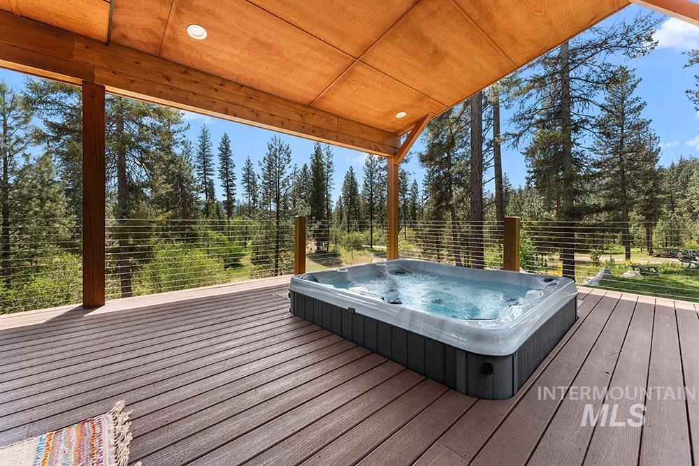 86 Tacoma Place, Garden Valley, Idaho 83622, 3 Bedrooms, 2.5 Bathrooms, Residential For Sale, Price $3,650,000, 98959130