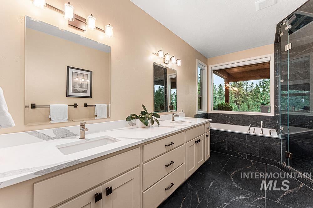 86 Tacoma Place, Garden Valley, Idaho 83622, 3 Bedrooms, 2.5 Bathrooms, Residential For Sale, Price $3,650,000, 98959130