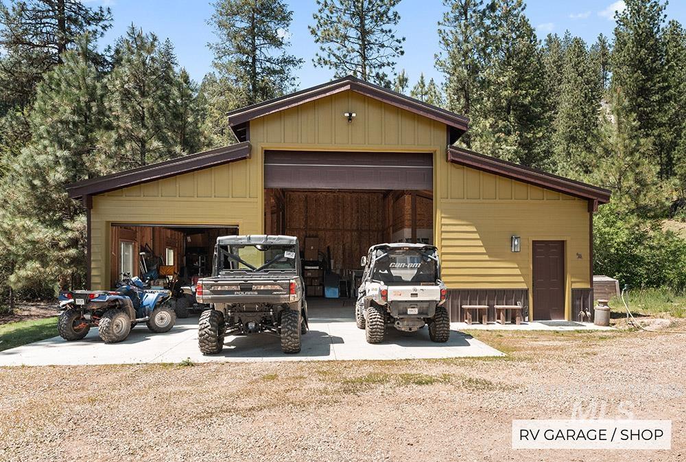 86 Tacoma Place, Garden Valley, Idaho 83622, 3 Bedrooms, 2.5 Bathrooms, Residential For Sale, Price $3,650,000, 98959130