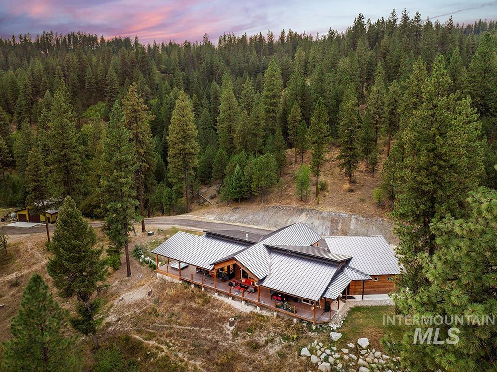 86 Tacoma Place, Garden Valley, Idaho 83622, 3 Bedrooms, 2.5 Bathrooms, Residential For Sale, Price $3,650,000, 98959130