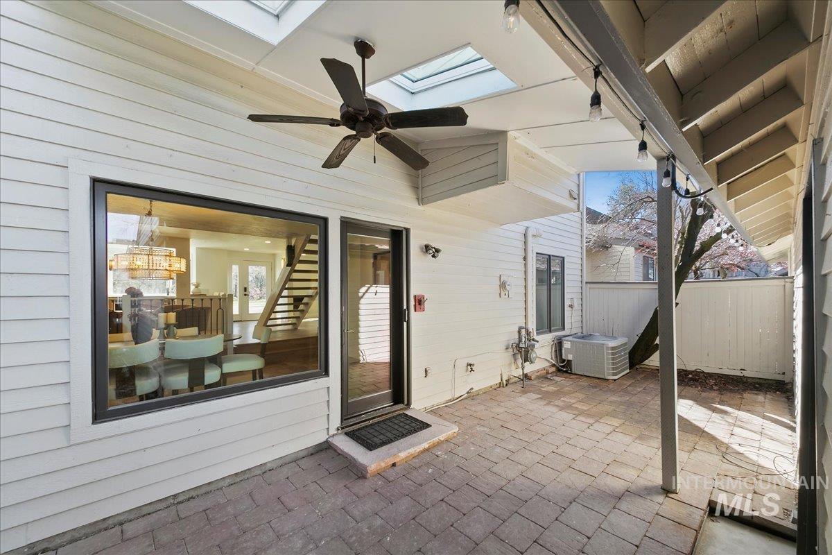 View of patio / terrace with ceiling fan