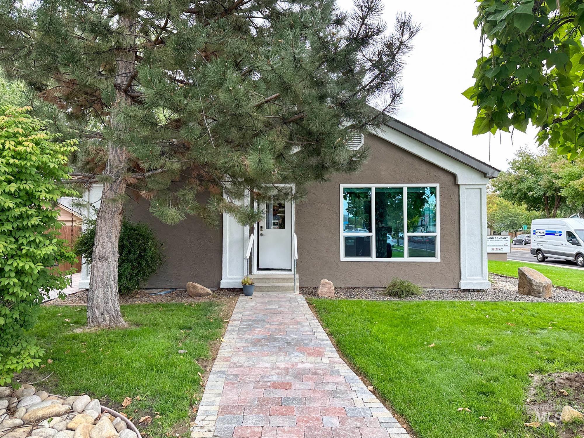 860 W Beacon St, Boise, Idaho 83706, Business/Commercial For Sale, Price $1,750,000, 98959410