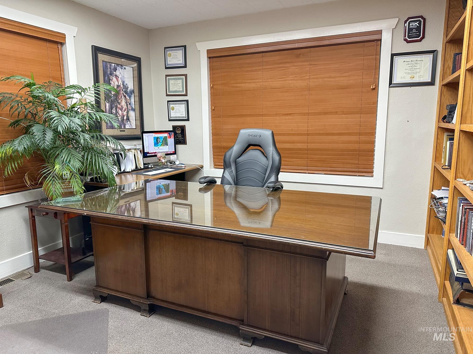 860 W Beacon St, Boise, Idaho 83706, Business/Commercial For Sale, Price $1,750,000, 98959410