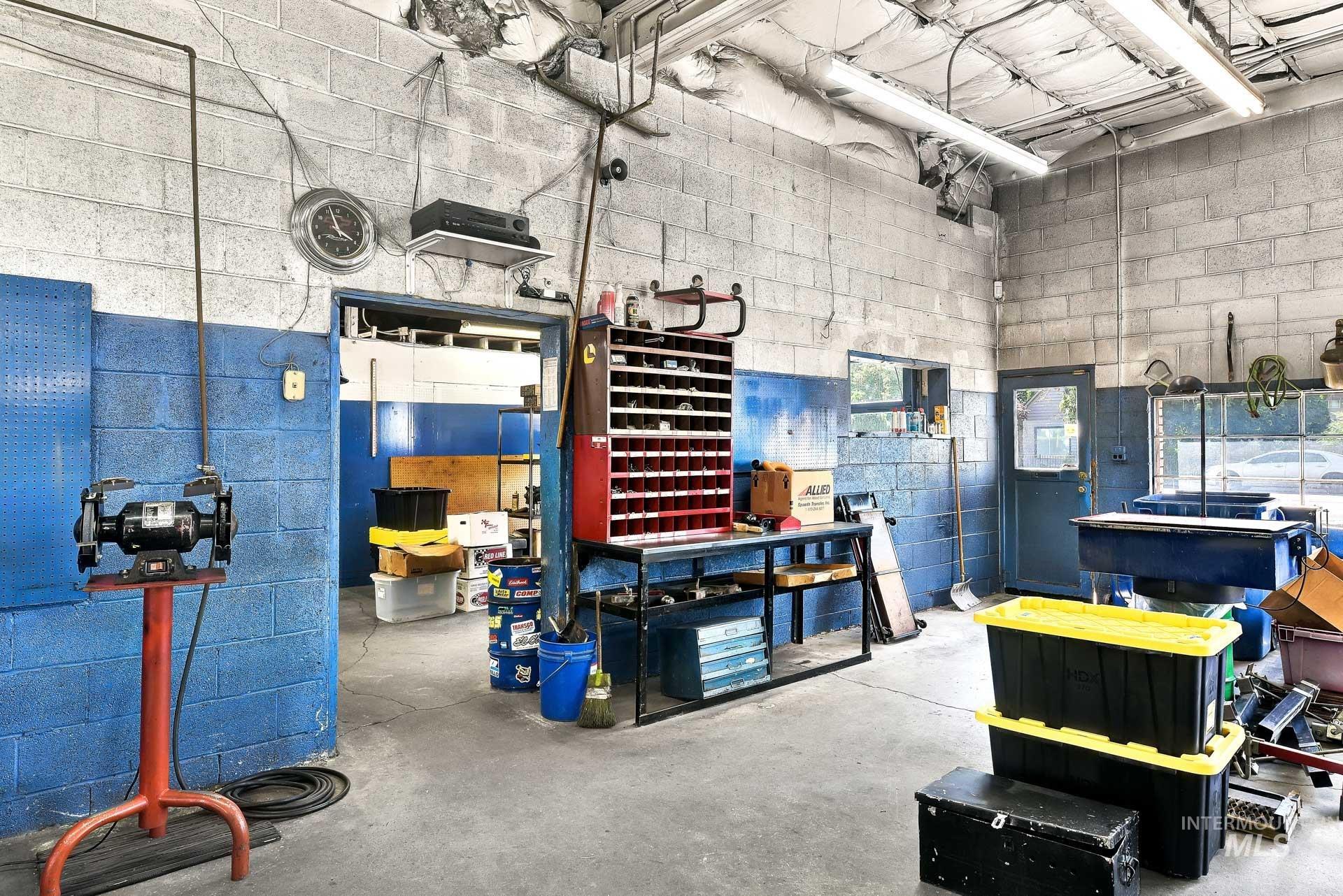 30 S Latah, Boise, Idaho 83705, Business/Commercial For Sale, Price $1,515,000, 98959417